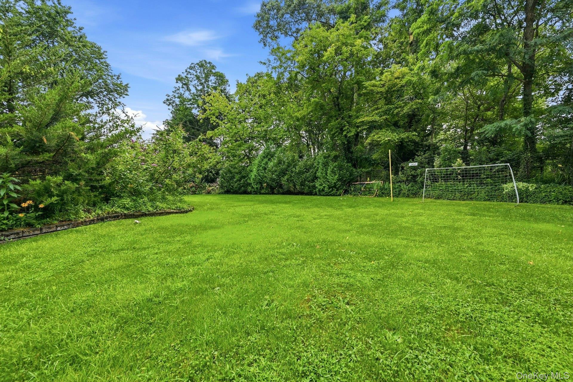 11 Soundview Drive – For Sale photo 34