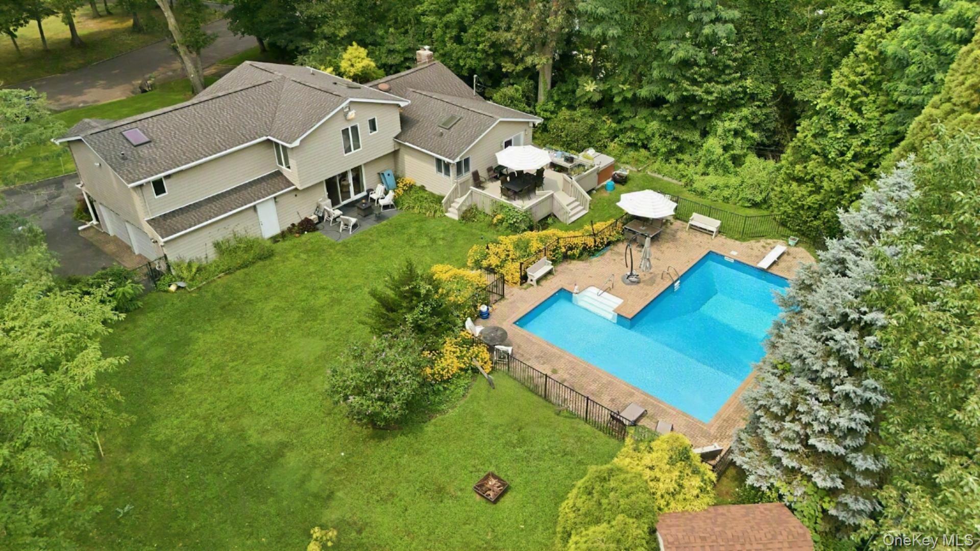 11 Soundview Drive – For Sale photo 28