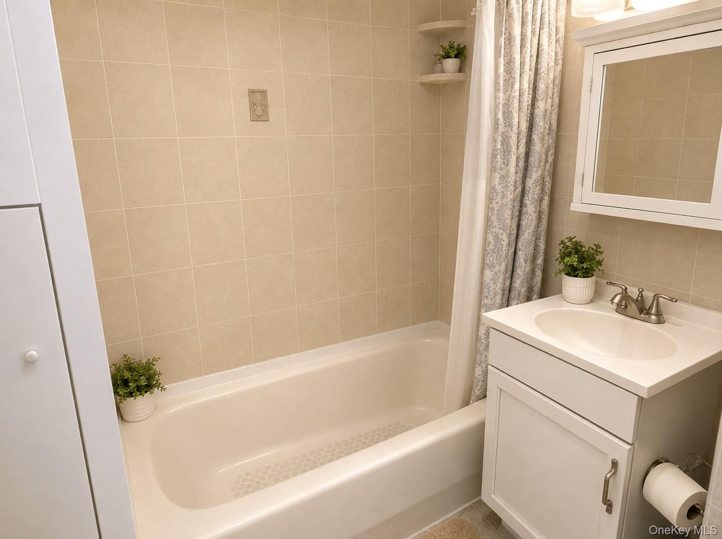 10-41 51st Avenue – For Sale photo 12