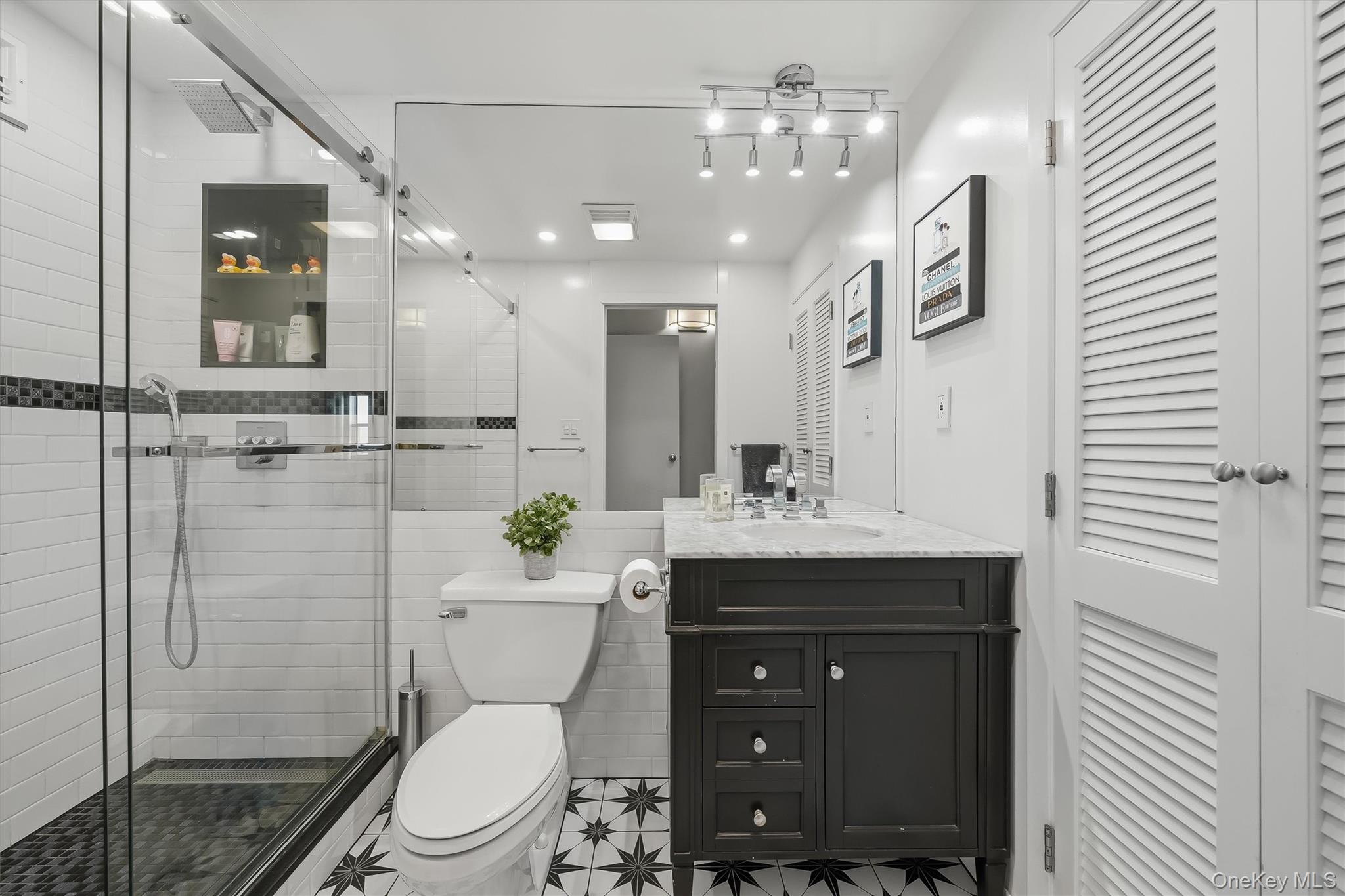 1376 Midland Avenue, Unit 801 photo 29