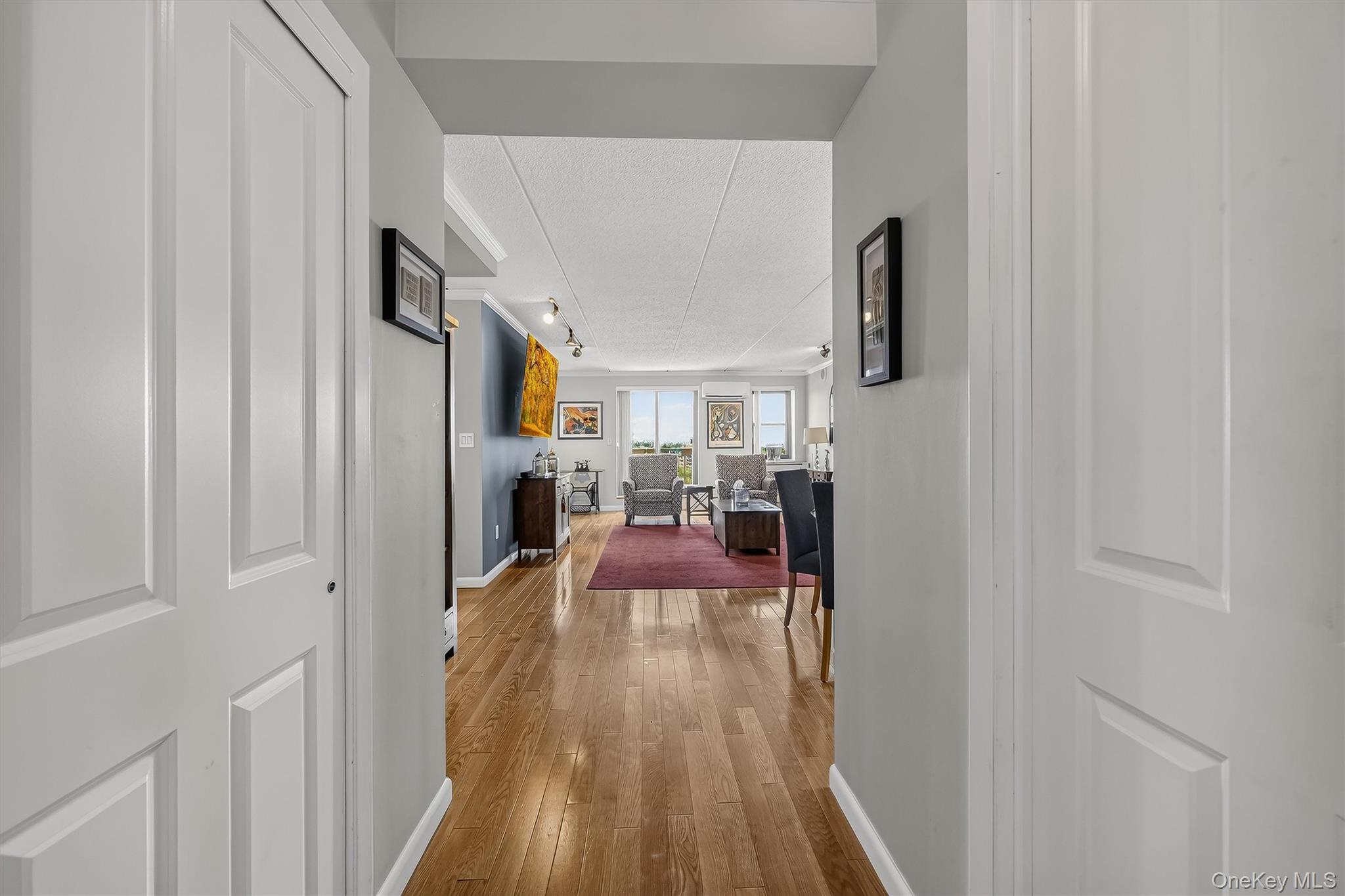 1376 Midland Avenue, Unit 801 photo 6