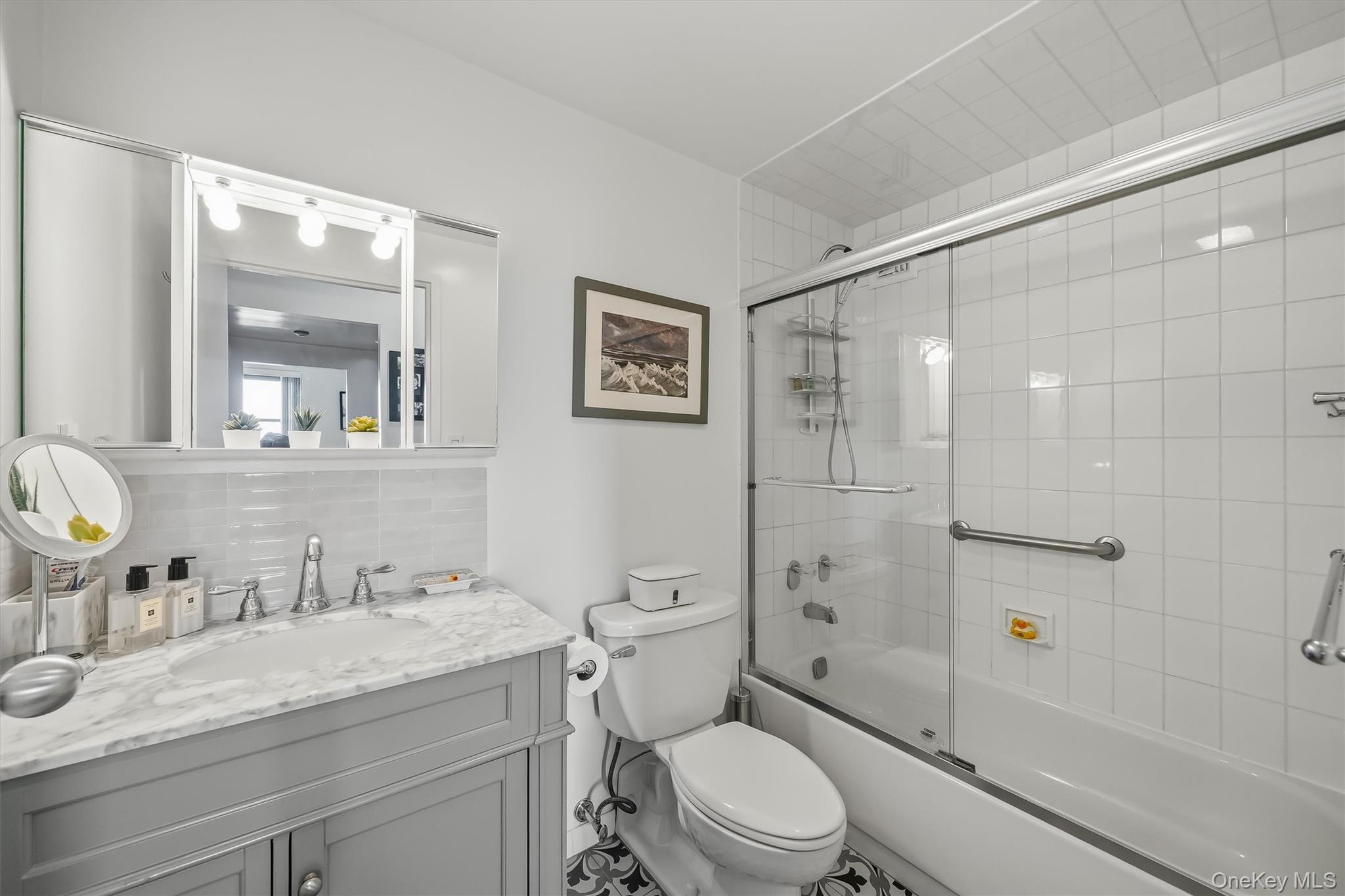 1376 Midland Avenue, Unit 801 photo 20