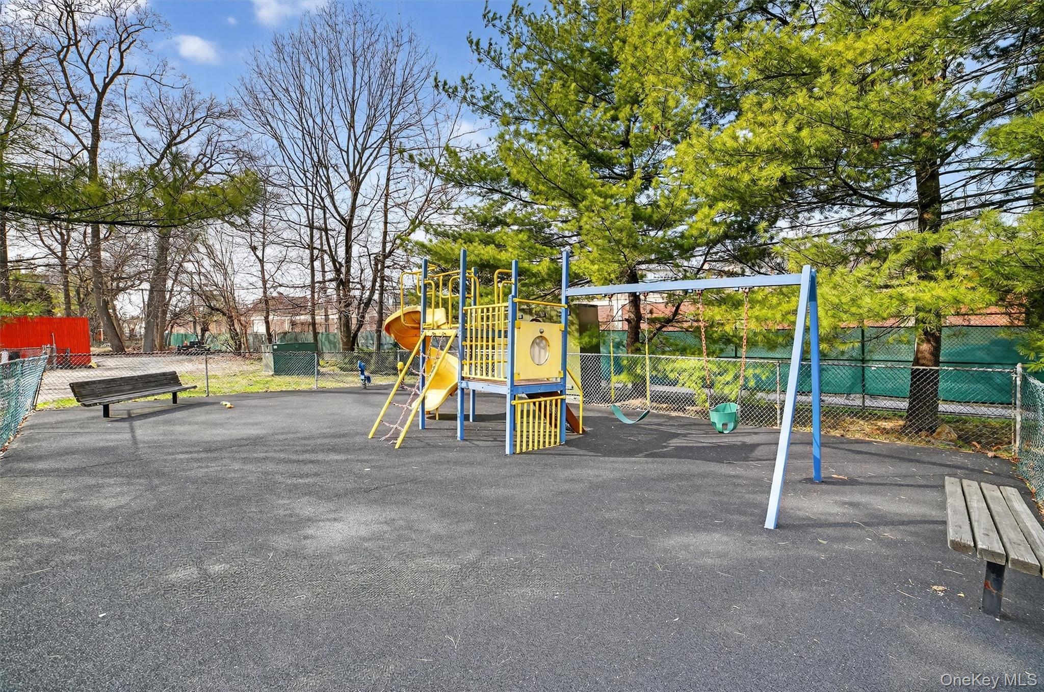 1376 Midland Avenue, Unit 801 photo 39