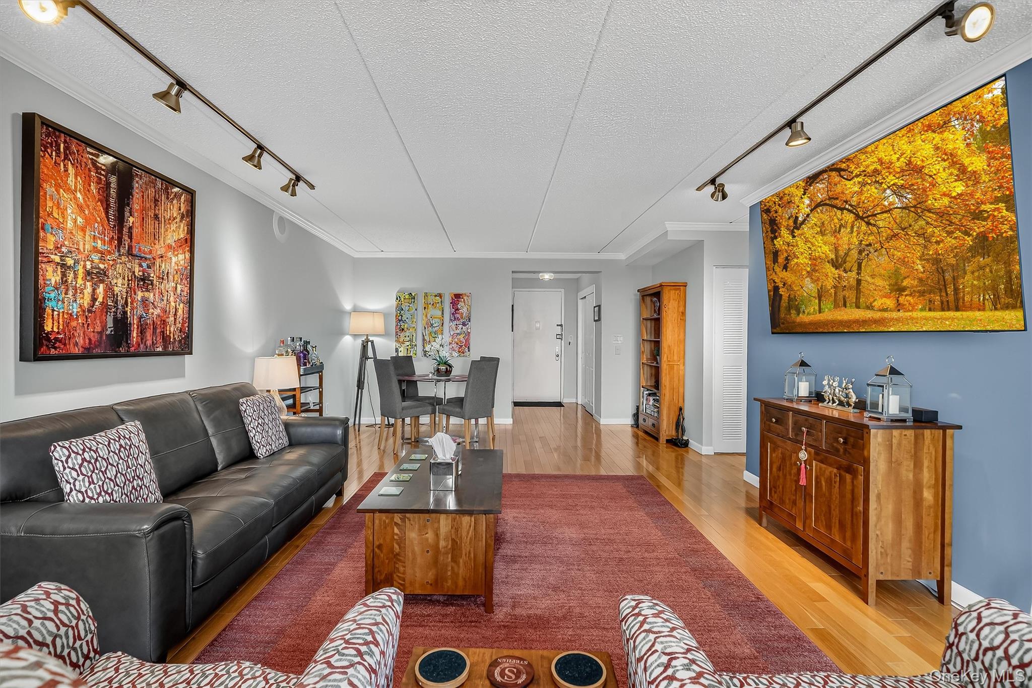 1376 Midland Avenue, Unit 801 photo 10