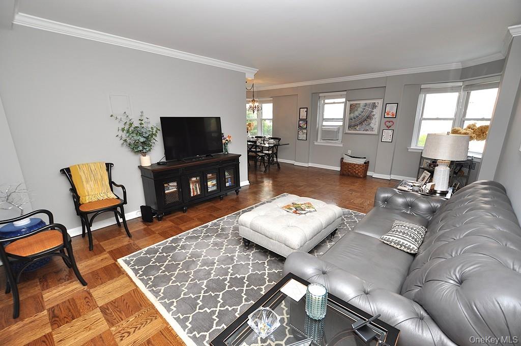 235 Garth Road, Unit E2E photo 9