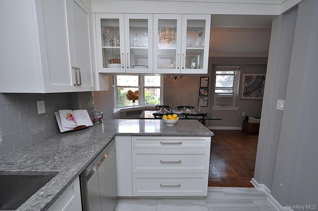 235 Garth Road, Unit E2E photo 47