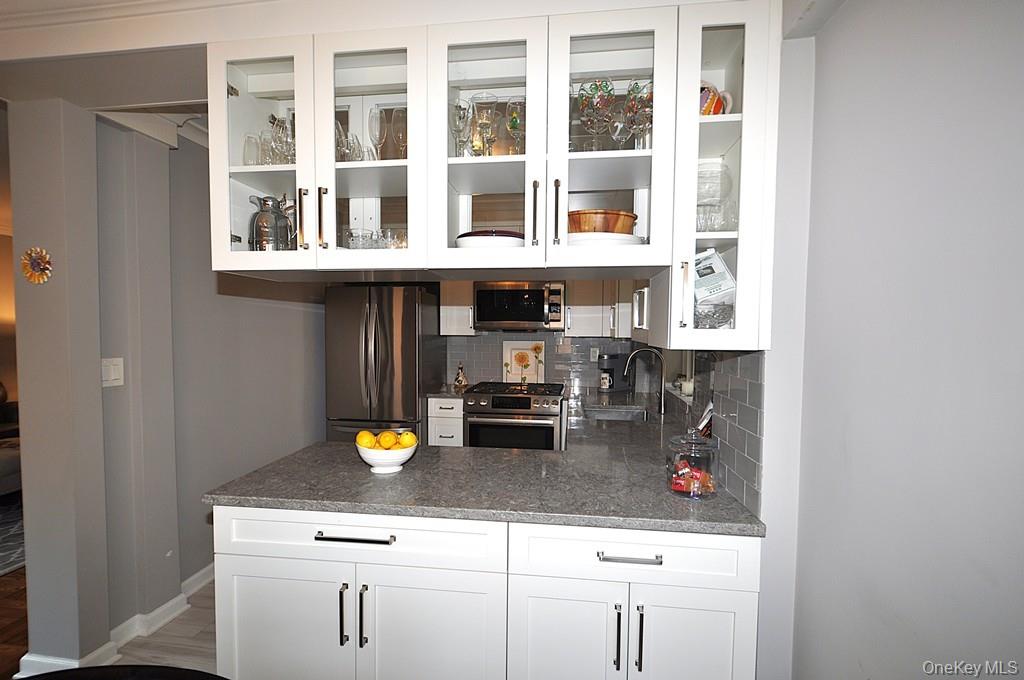 235 Garth Road, Unit E2E photo 45