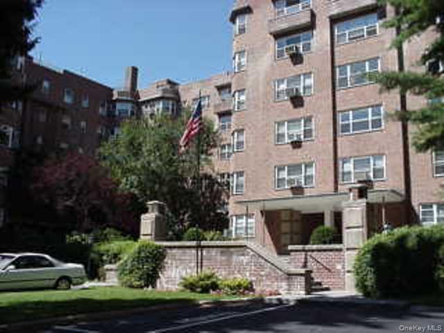 235 Garth Road, Unit E2E photo 33