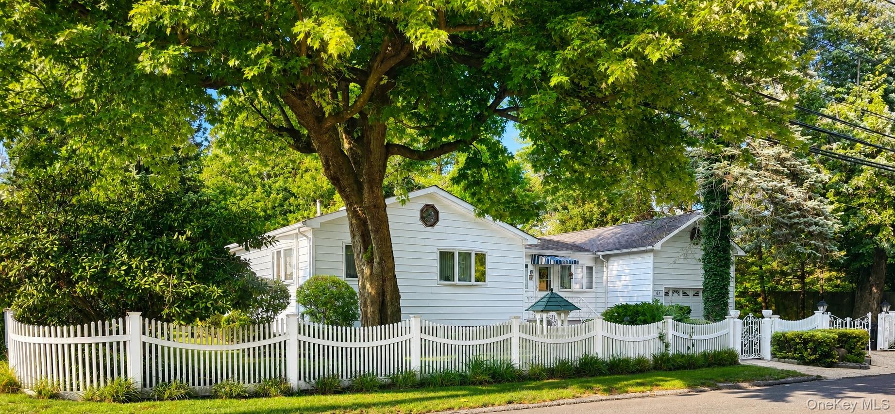 67 King Road – For Sale photo 2