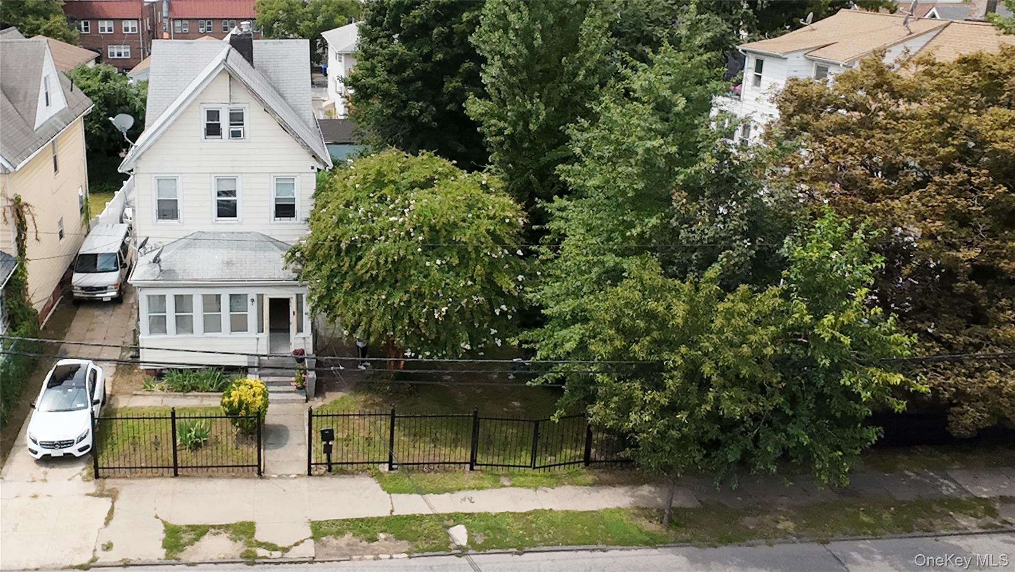 116 S 11th Avenue – For Sale