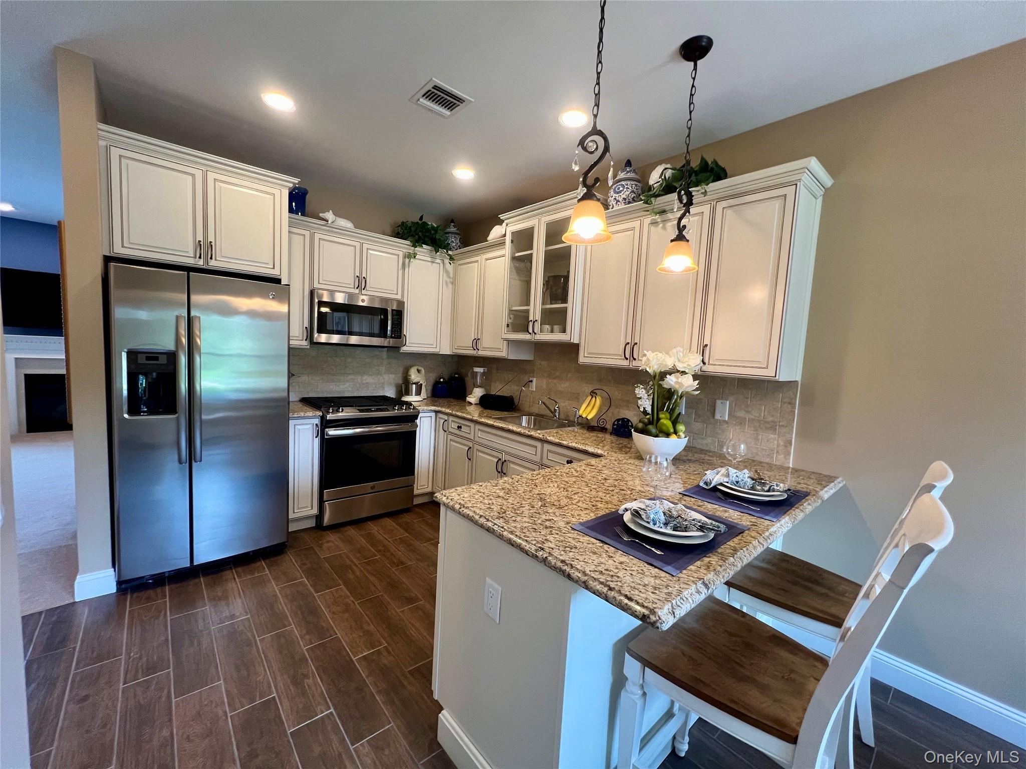 11 Willow Terrace, Unit 11 photo 12