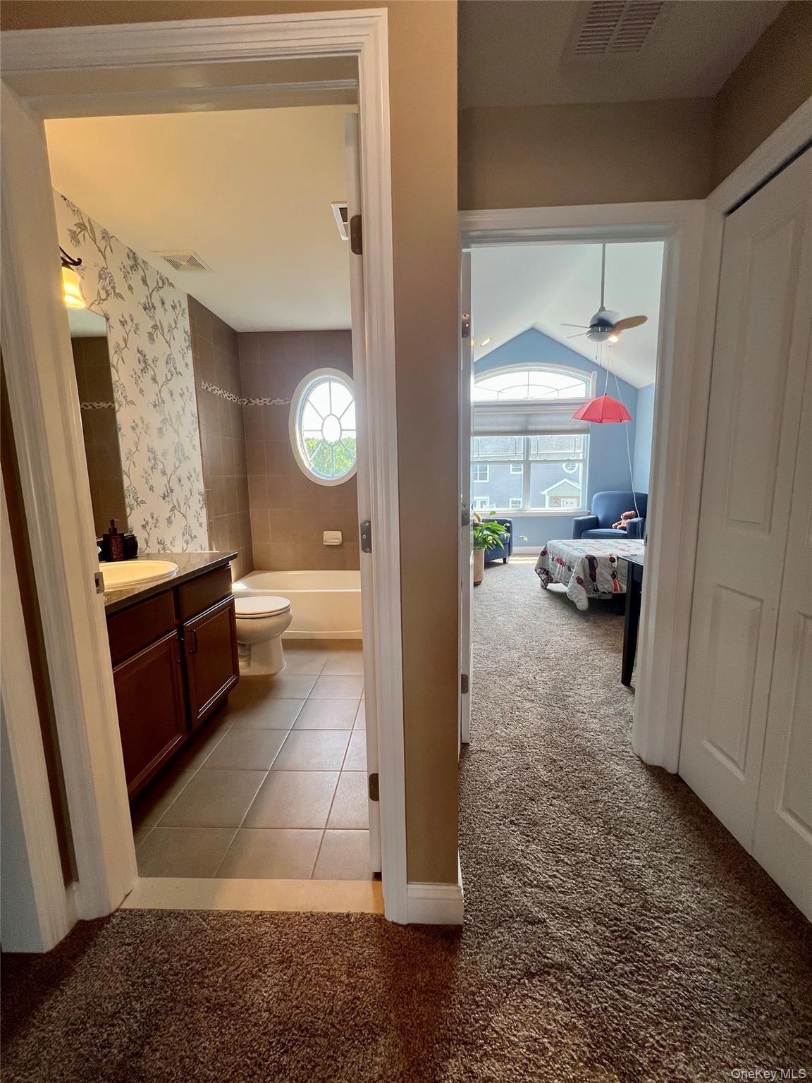 11 Willow Terrace, Unit 11 photo 29