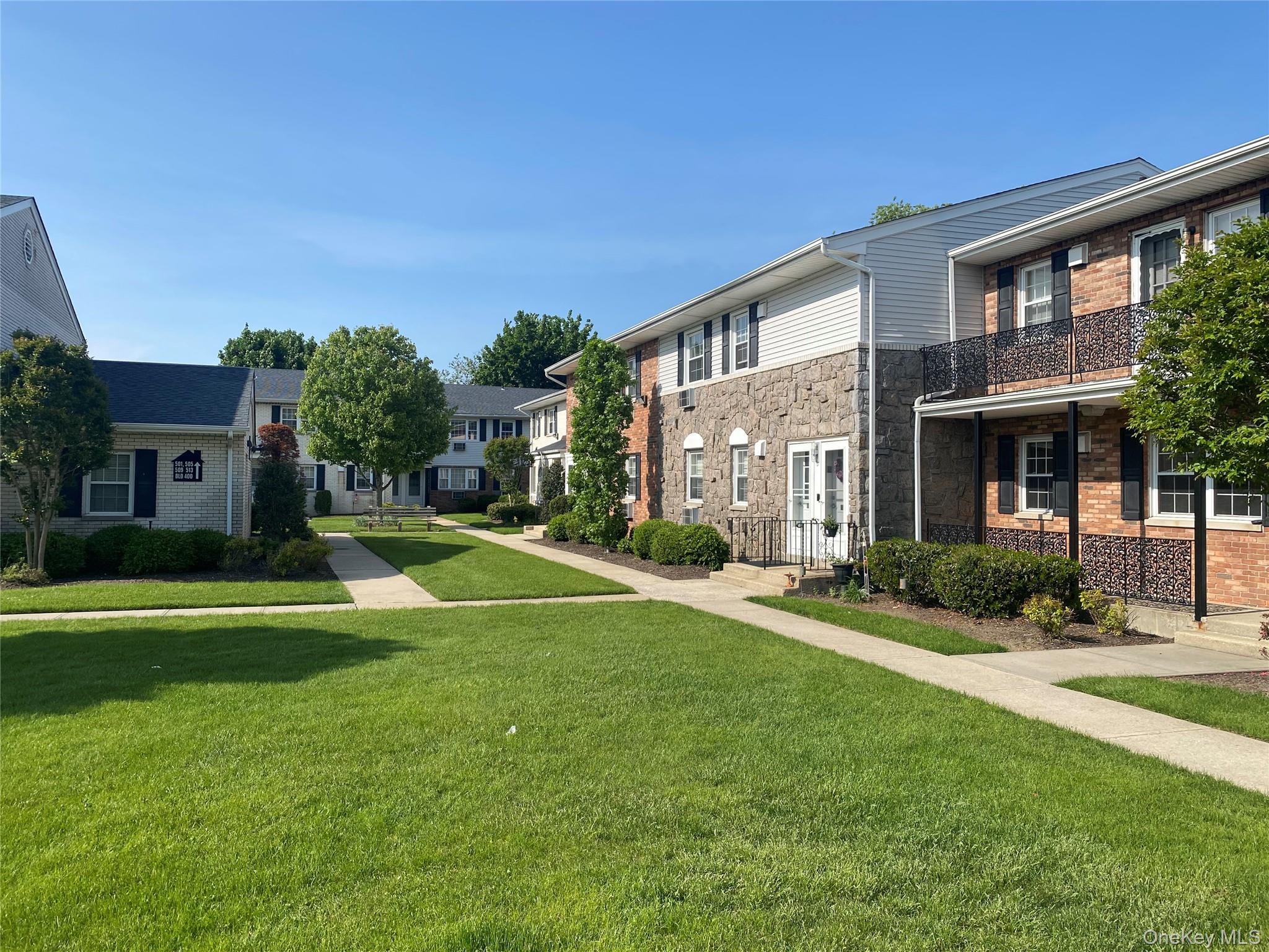 520 Kensington Lane – For Rent photo 2