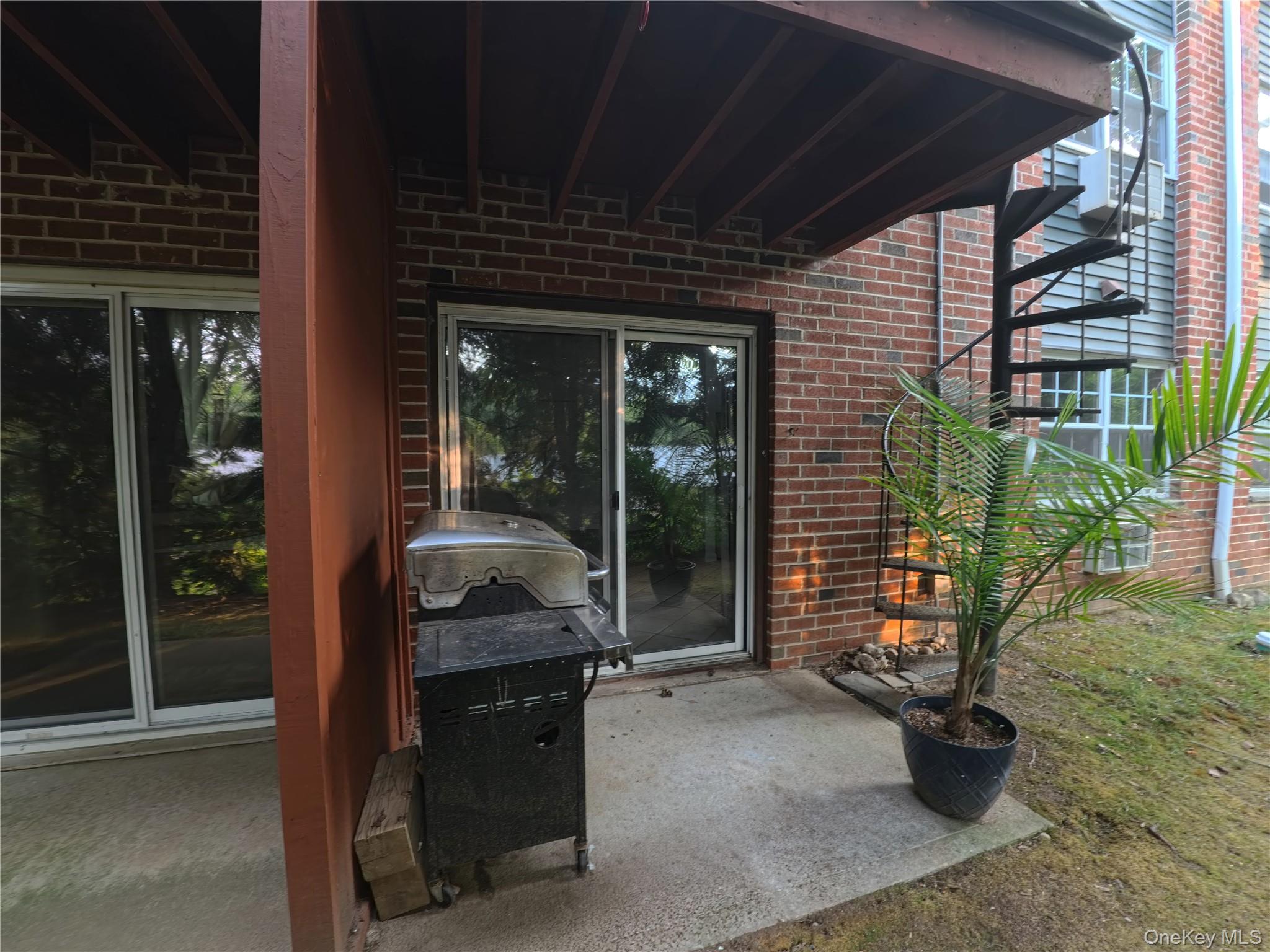 6 Dove Court, Unit M photo 16