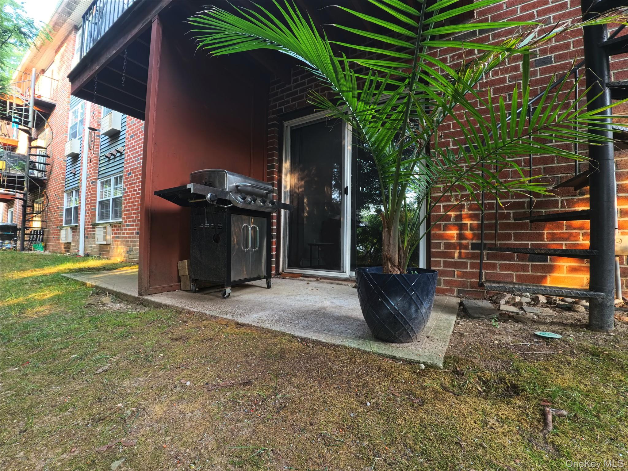 6 Dove Court, Unit M photo 17