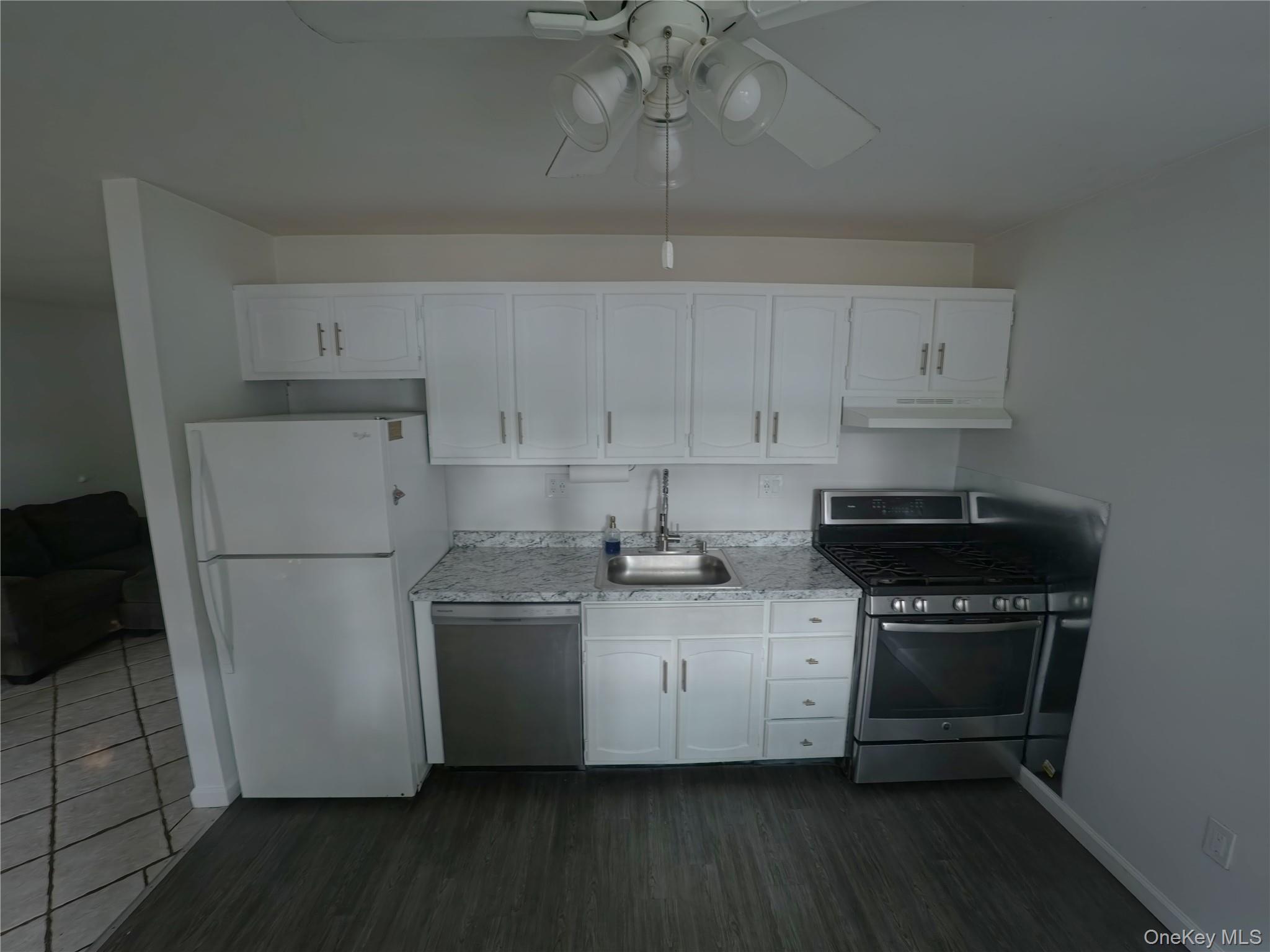 6 Dove Court, Unit M photo 15
