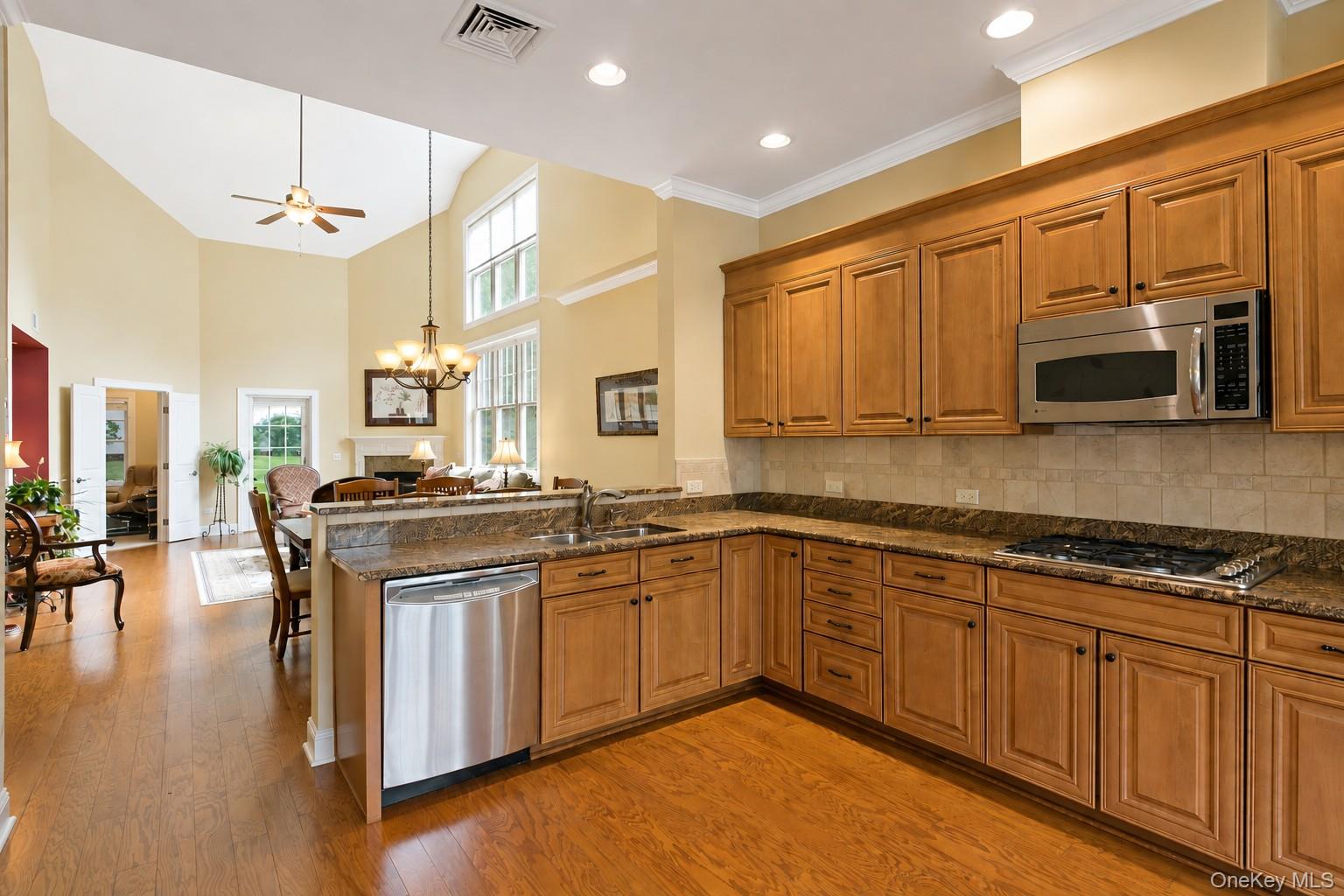 2314 Depeyster Drive – For Sale photo 11