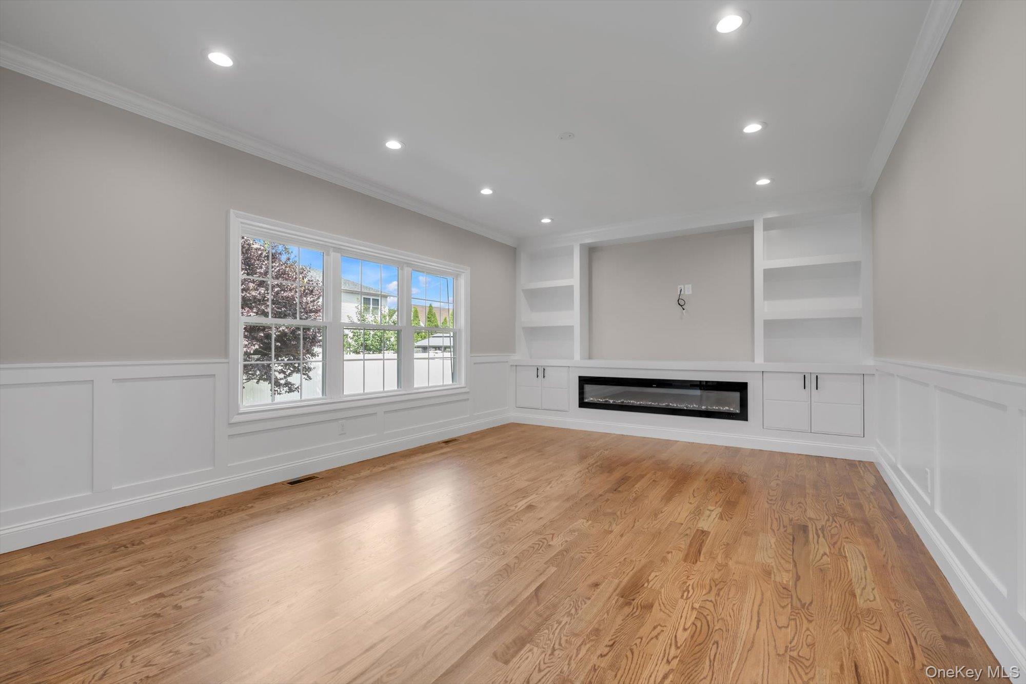 2351 Amherst Street – For Sale photo 9