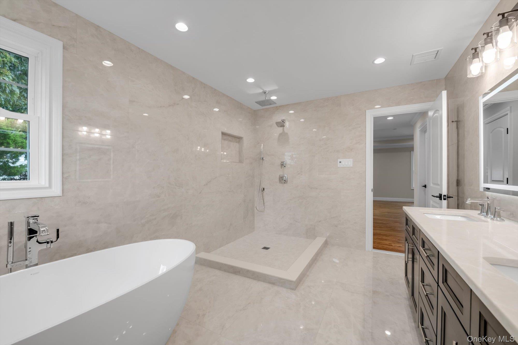 2351 Amherst Street – For Sale photo 15