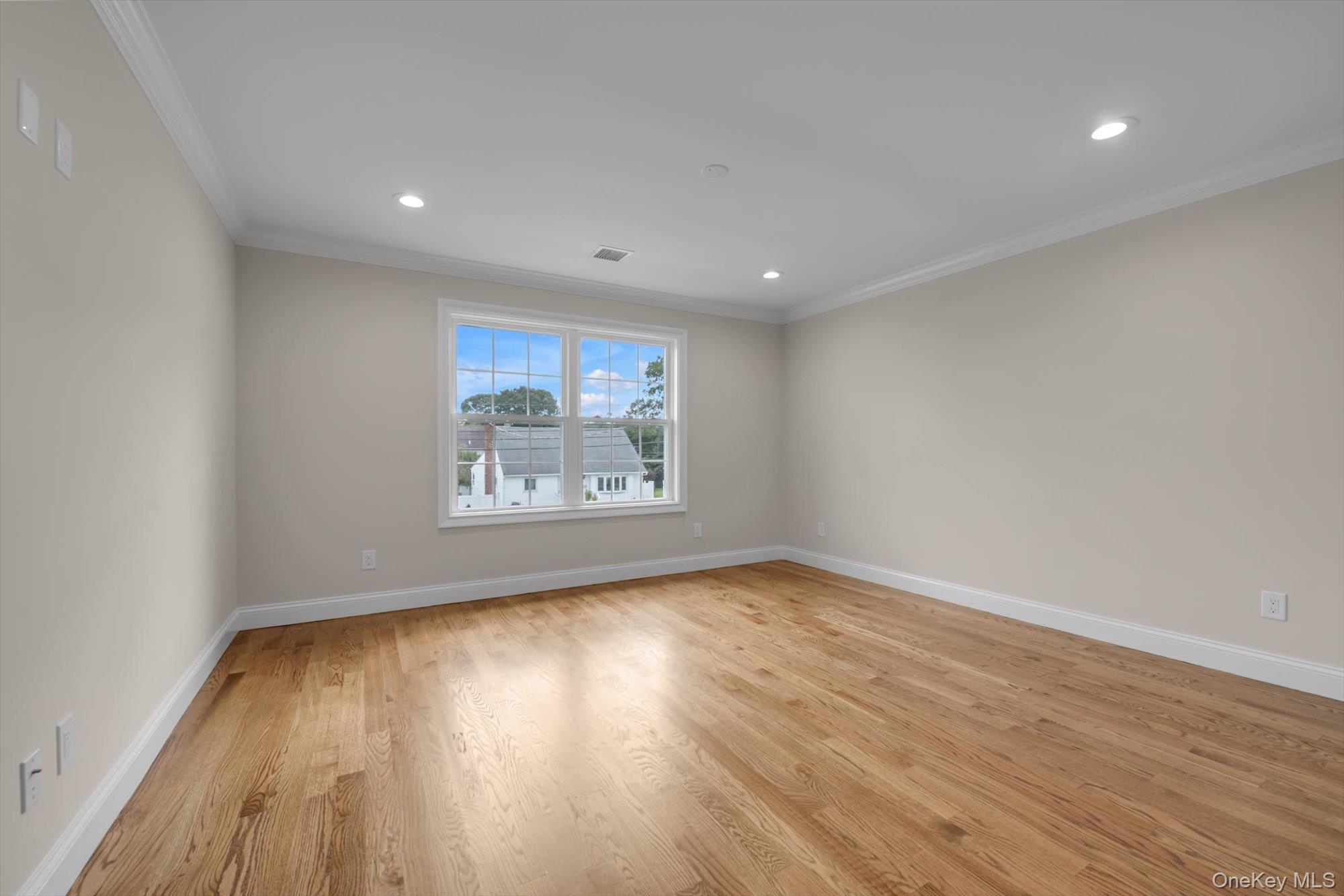 2351 Amherst Street – For Sale photo 19