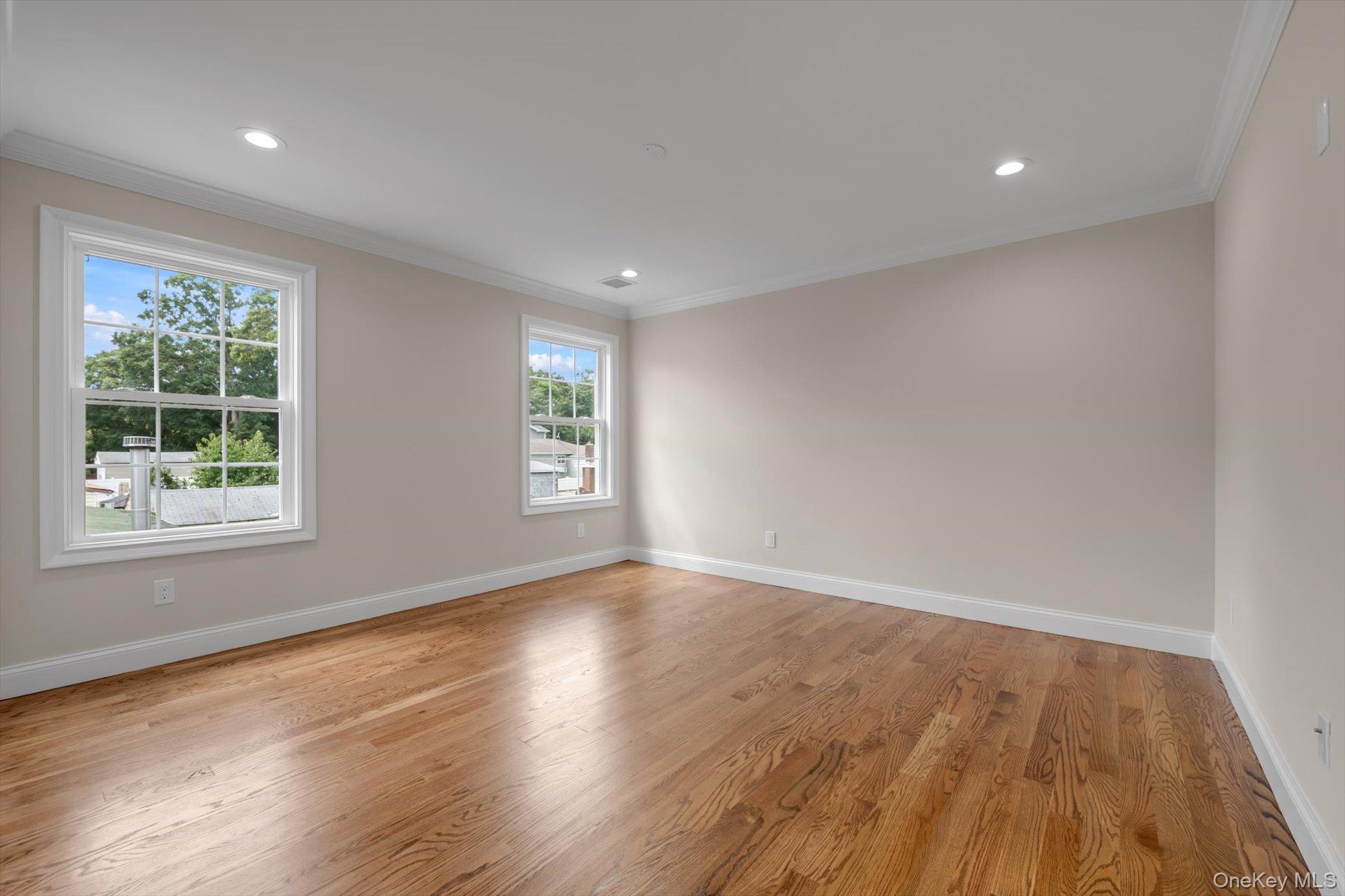 2351 Amherst Street – For Sale photo 18