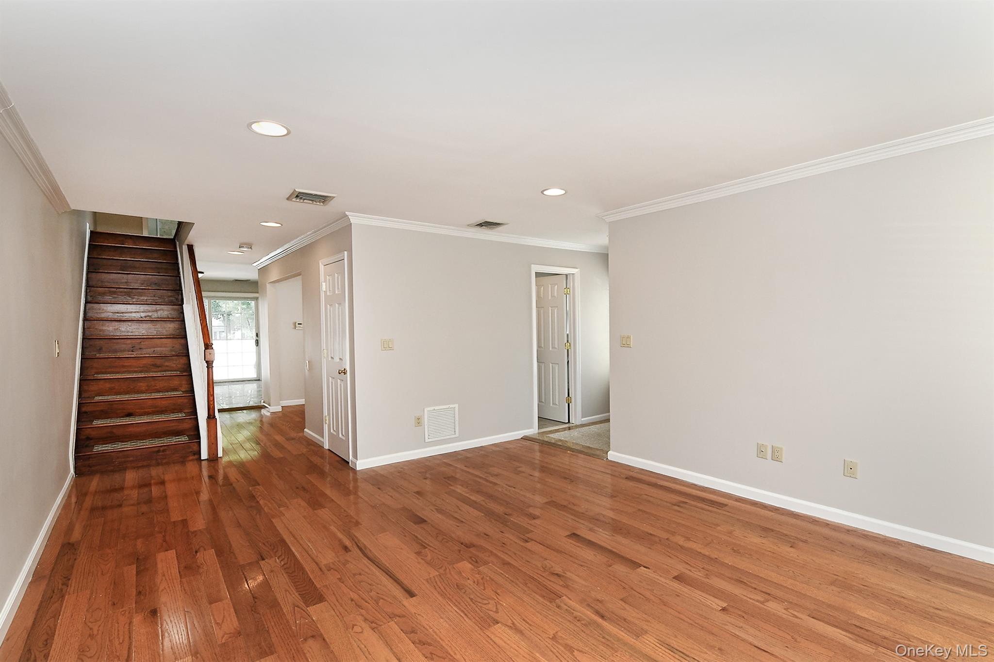 39 Nesaquake Avenue, Unit A photo 7