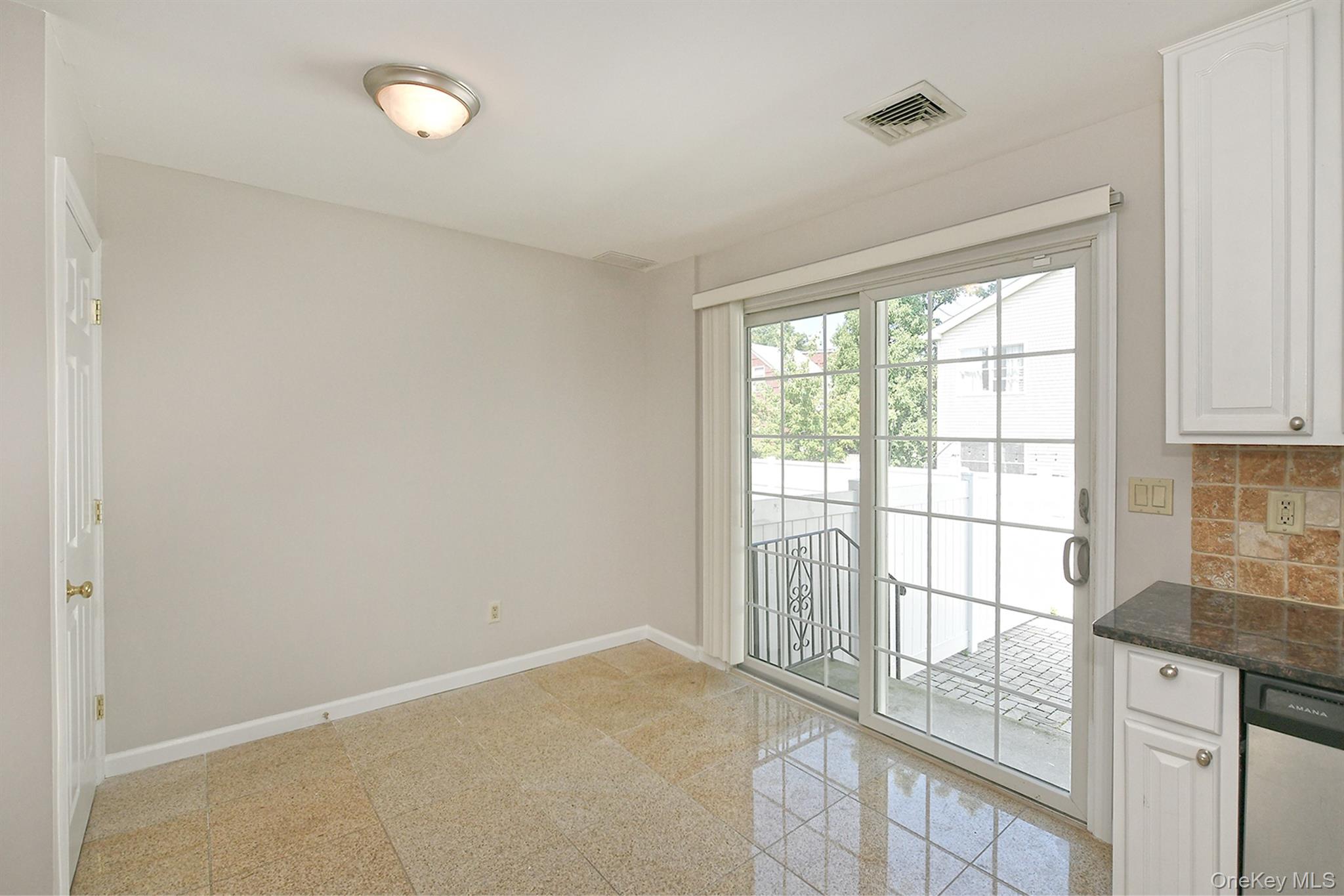 39 Nesaquake Avenue, Unit A photo 11
