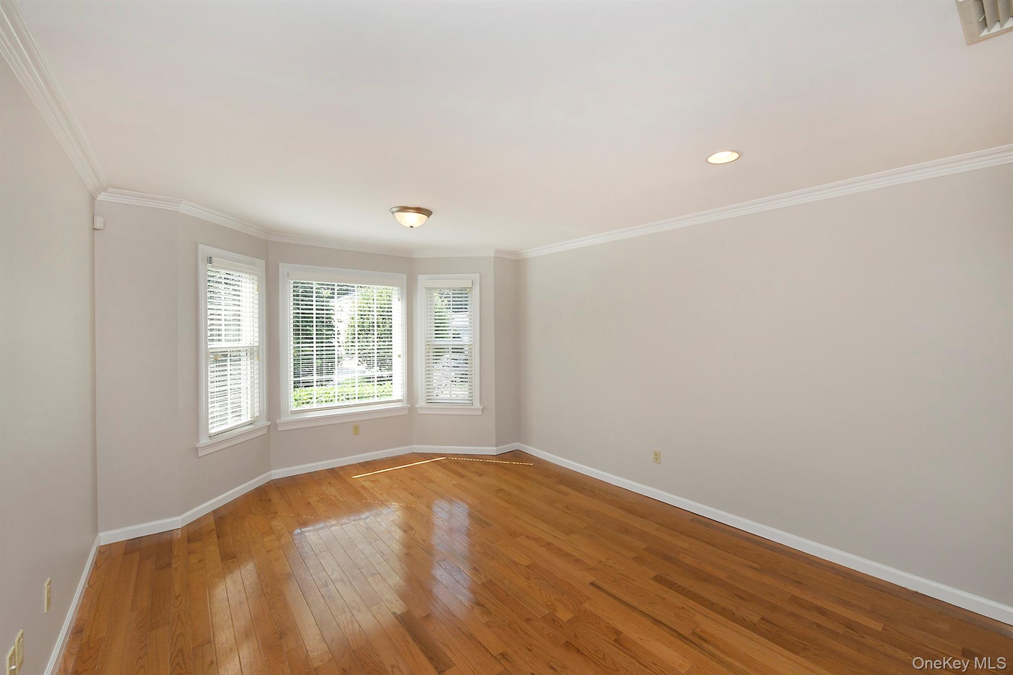 39 Nesaquake Avenue, Unit A photo 6