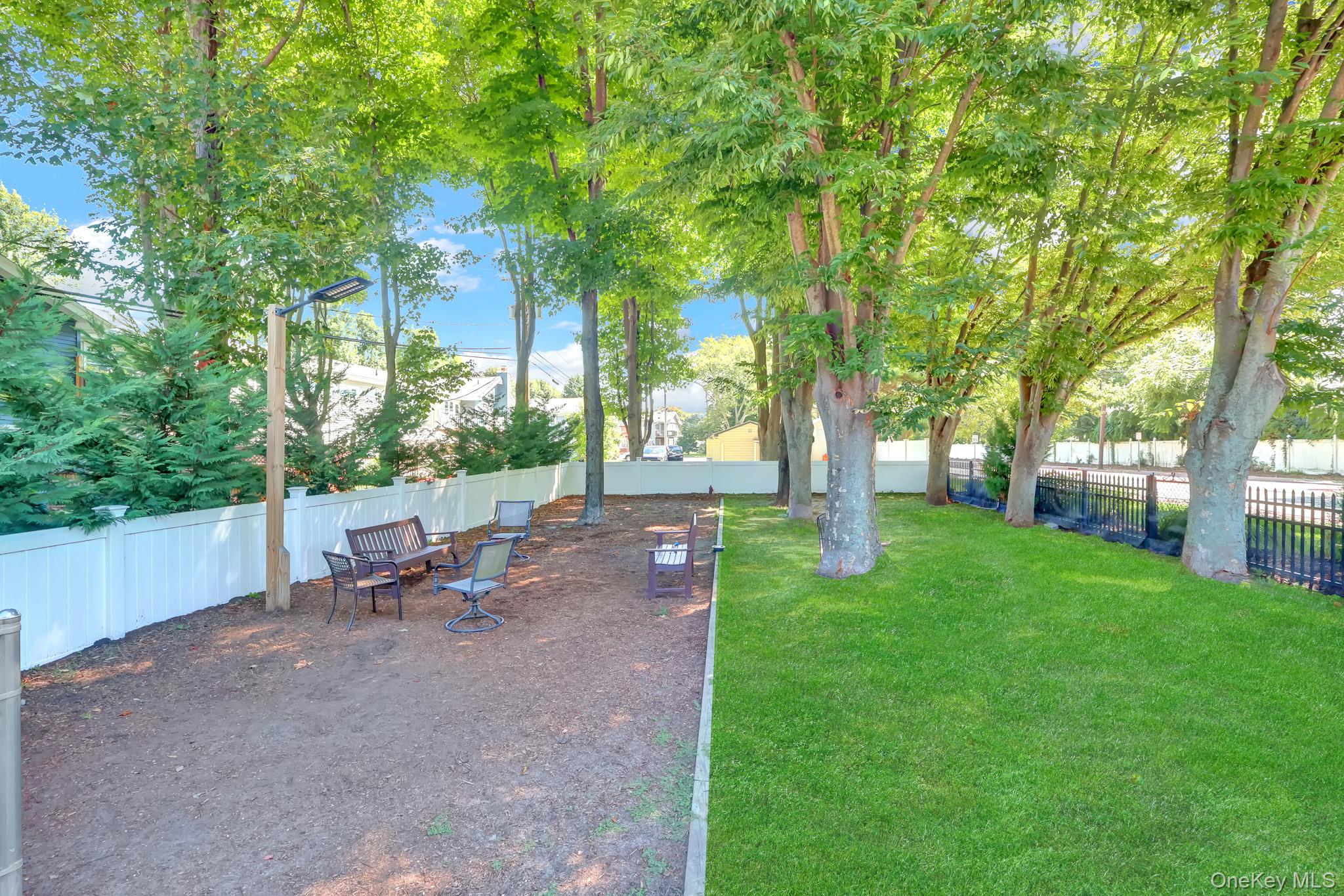 86 Cardinal Lane, Unit 2B photo 22