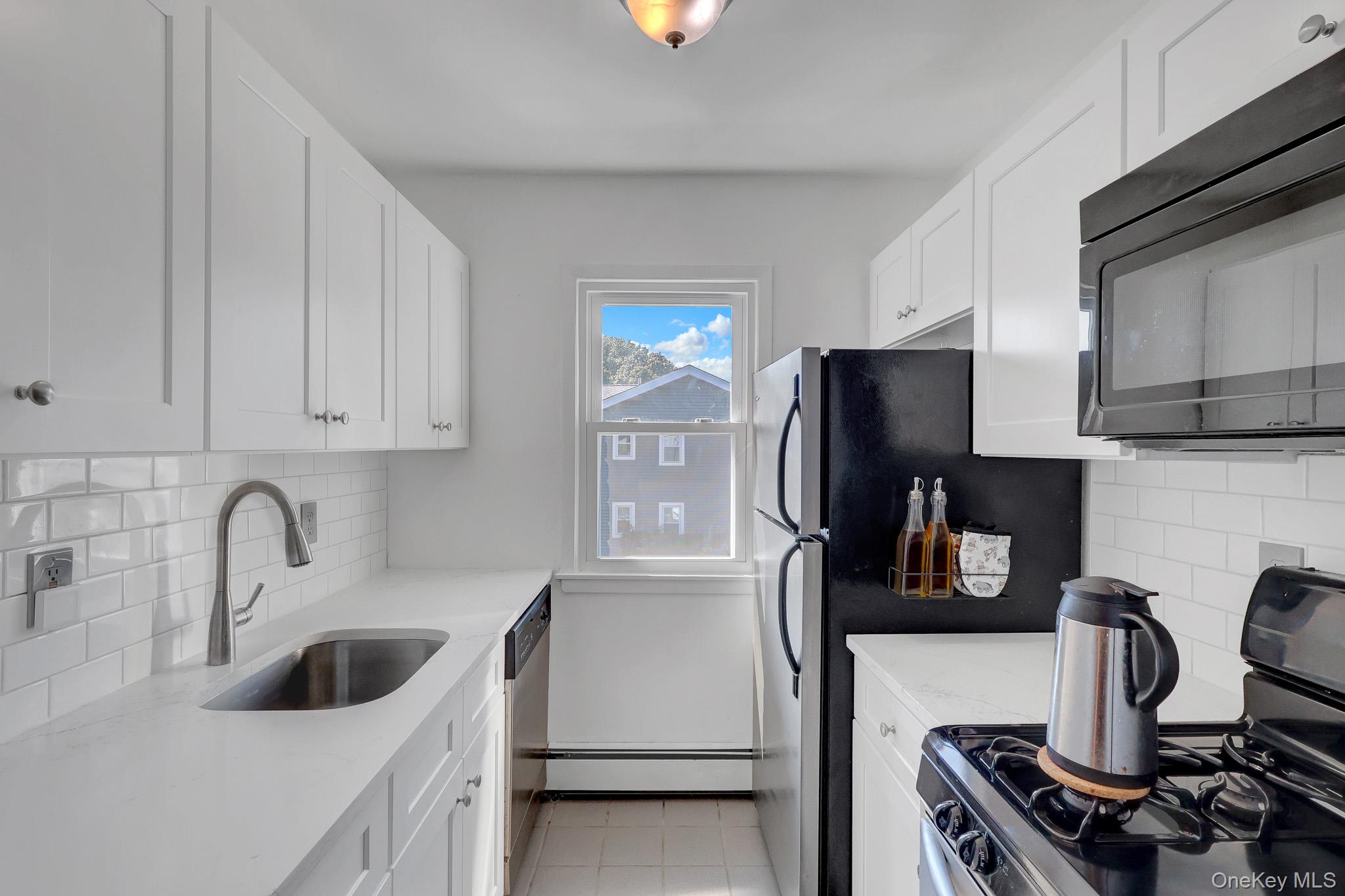86 Cardinal Lane, Unit 2B photo 12