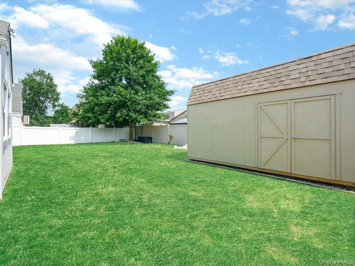 3437 2nd Street – For Sale photo 16