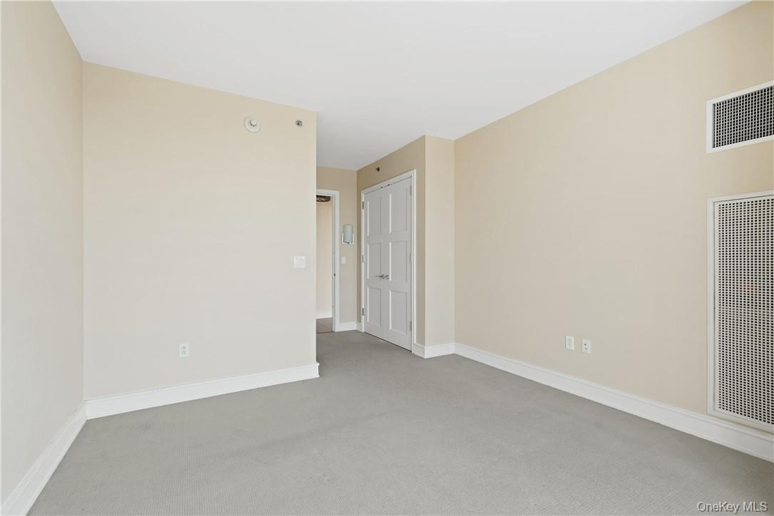 1 Renaissance Square, Unit 21E photo 16