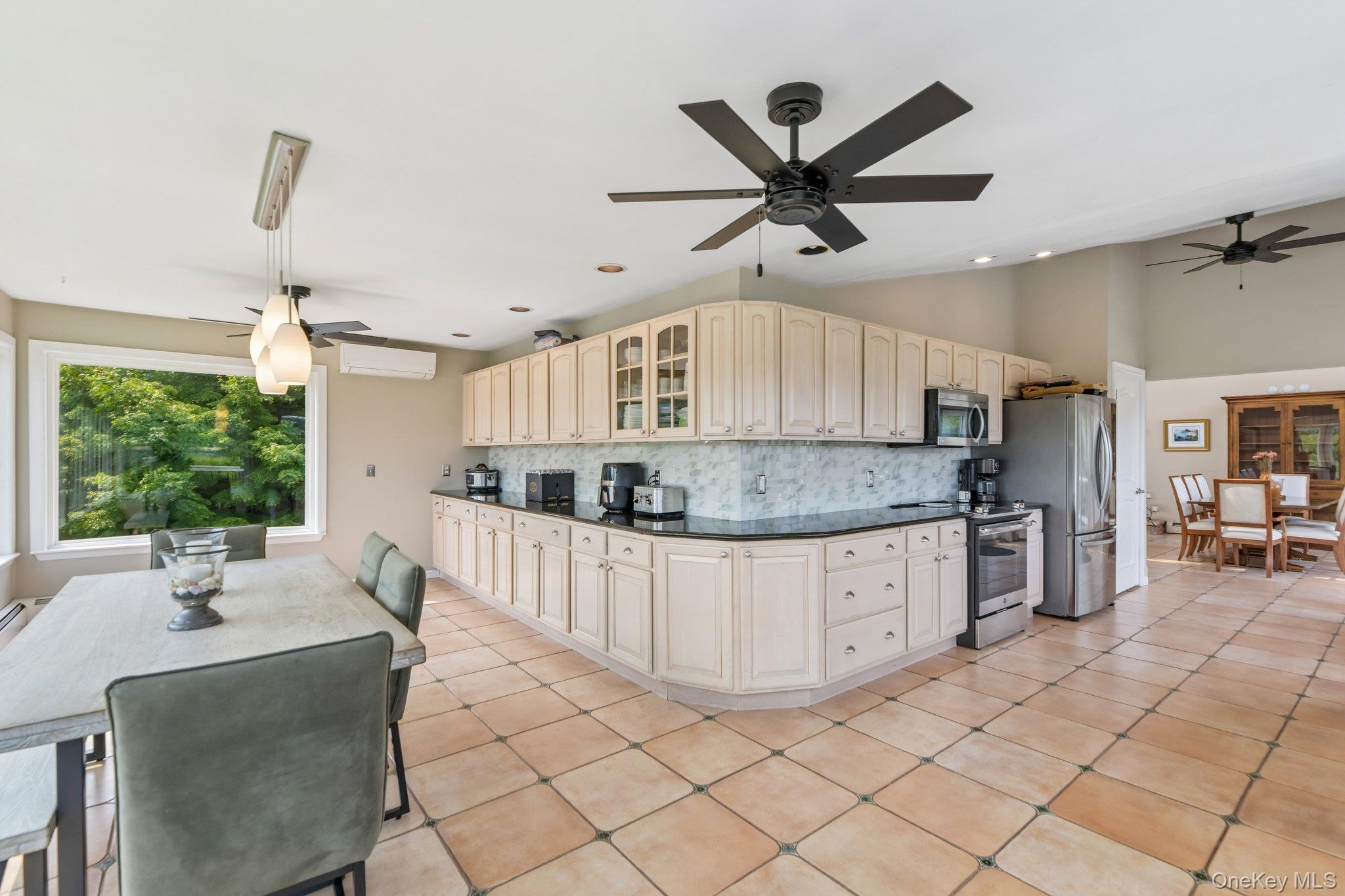 588 E. Long Beach Road – For Sale photo 16