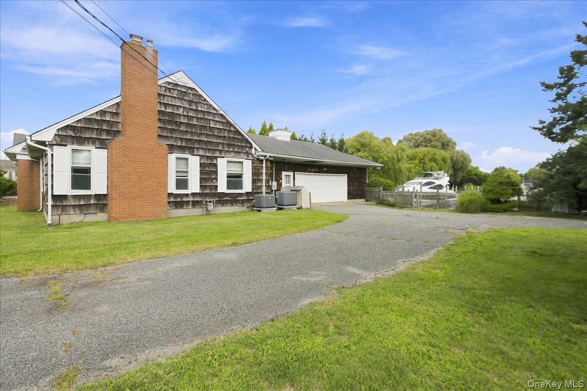 3 The Moor – For Sale