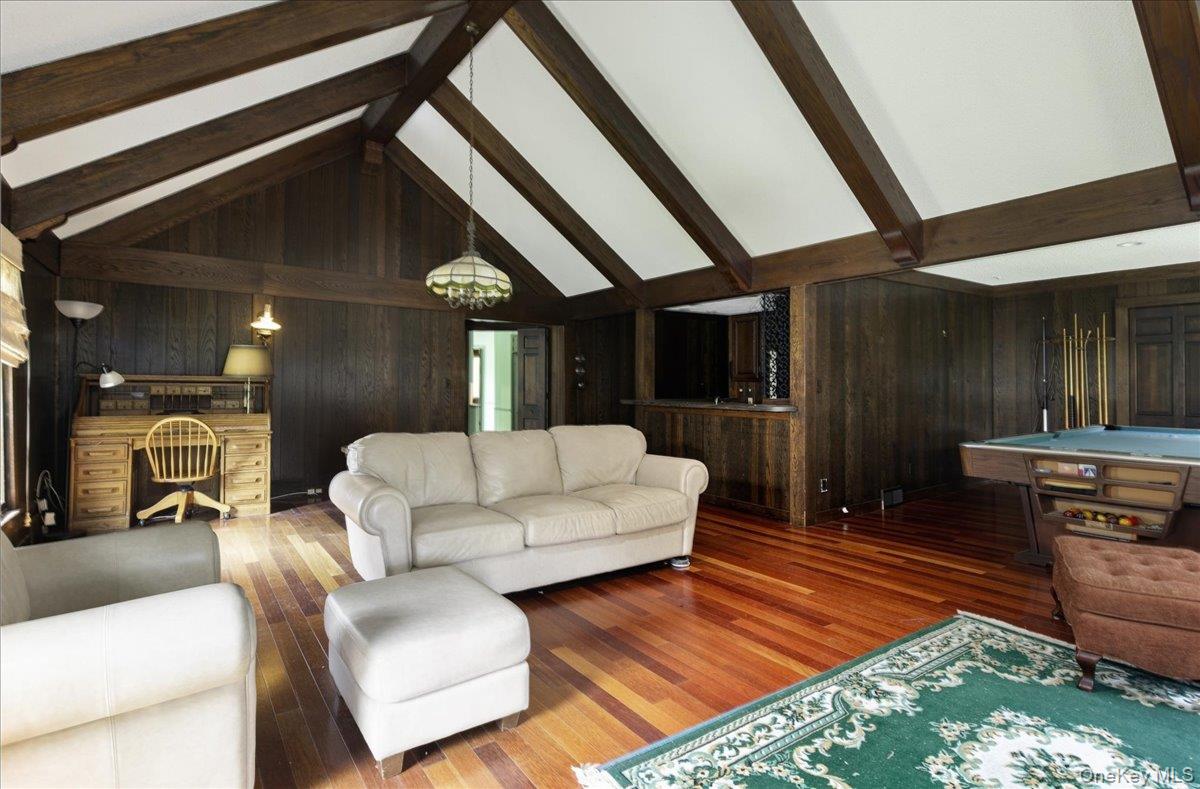 3 The Moor – For Sale photo 10