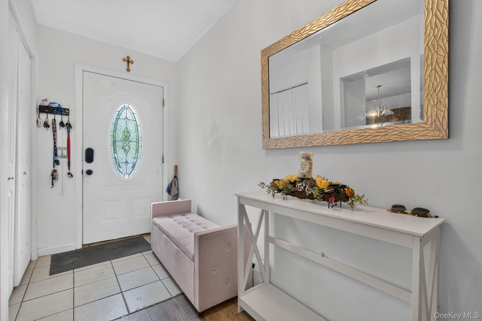 50 Hampton Court – For Sale photo 3
