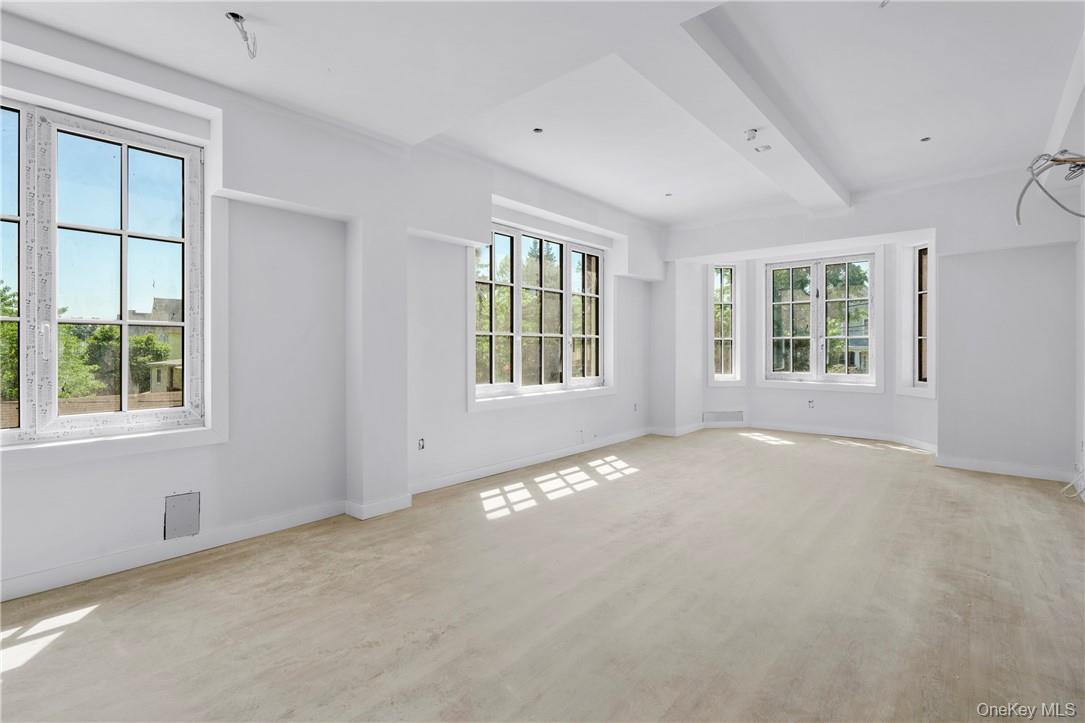139 Fifth Avenue, Unit 3h photo 3