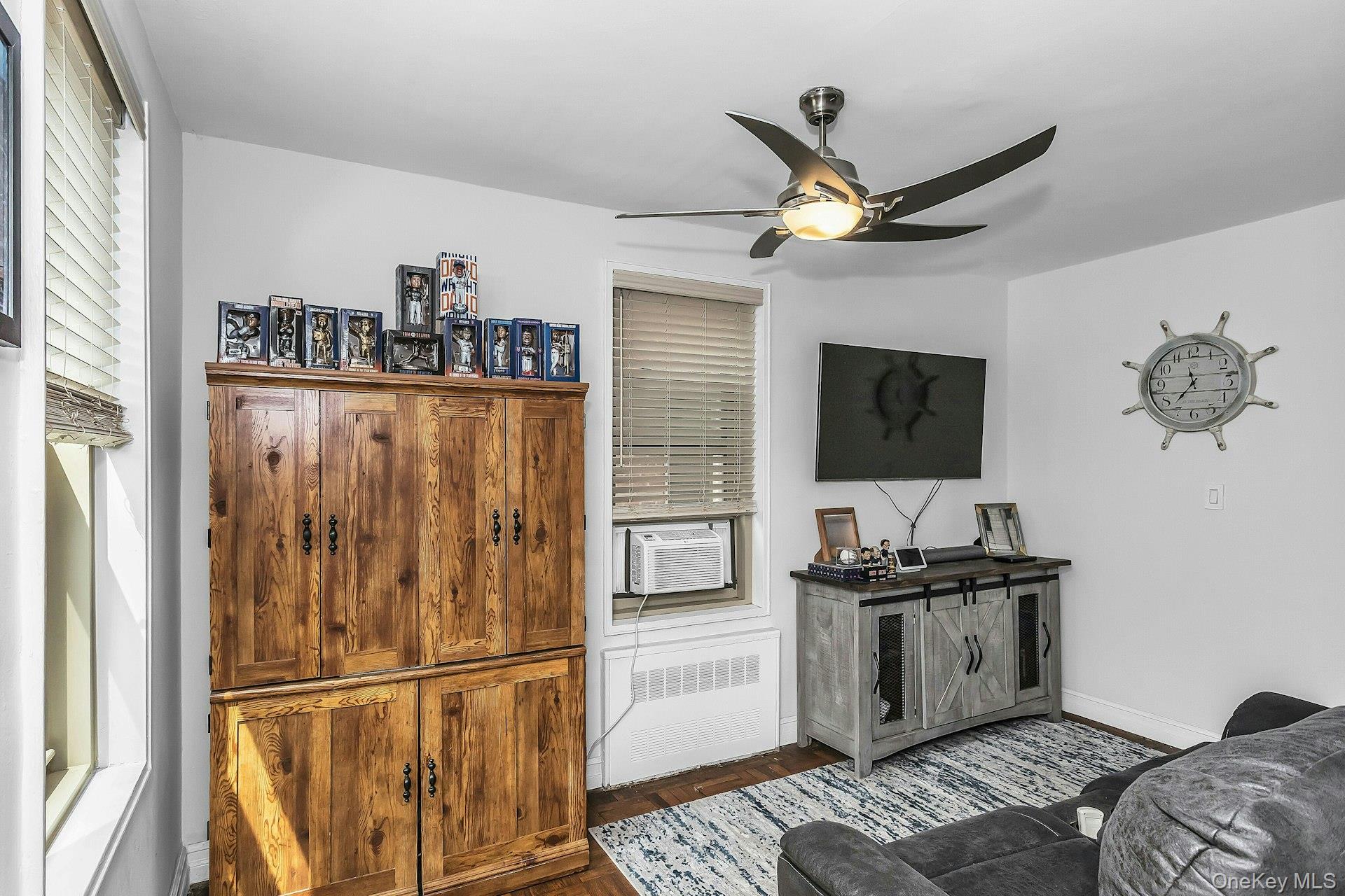 23-55 Bell Boulevard, Unit 1H photo 11