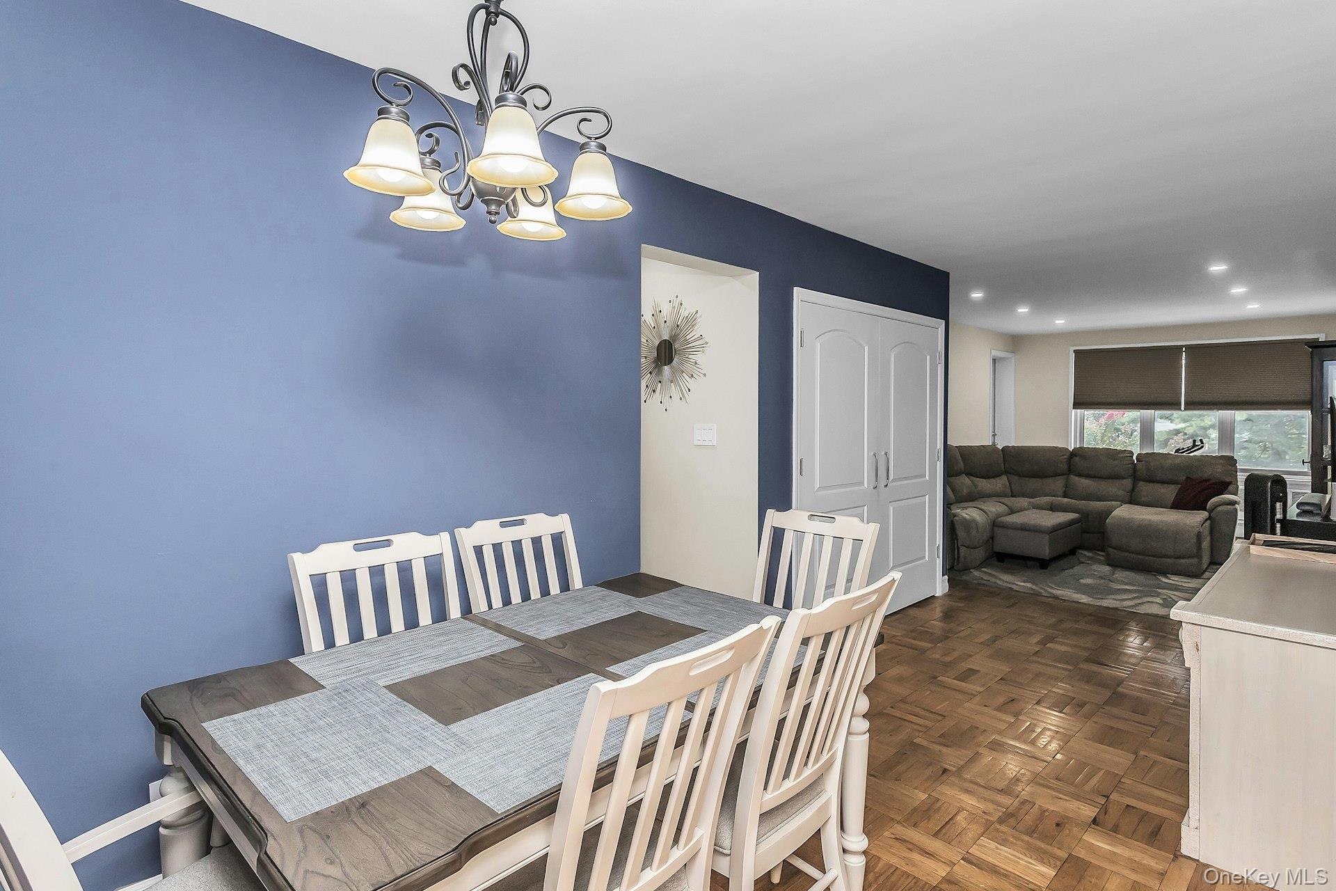 23-55 Bell Boulevard, Unit 1H photo 2