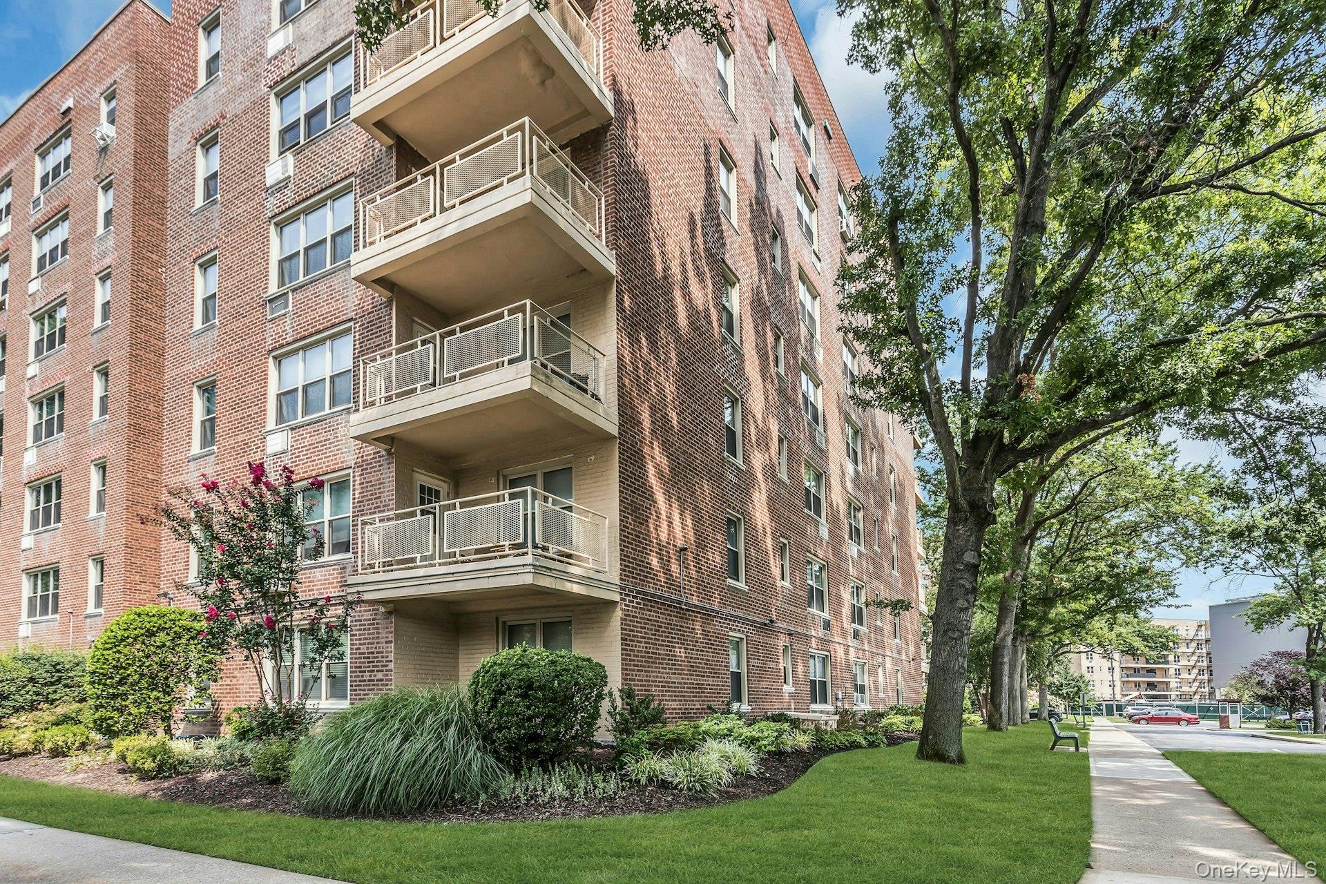 23-55 Bell Boulevard, Unit 1H photo 20