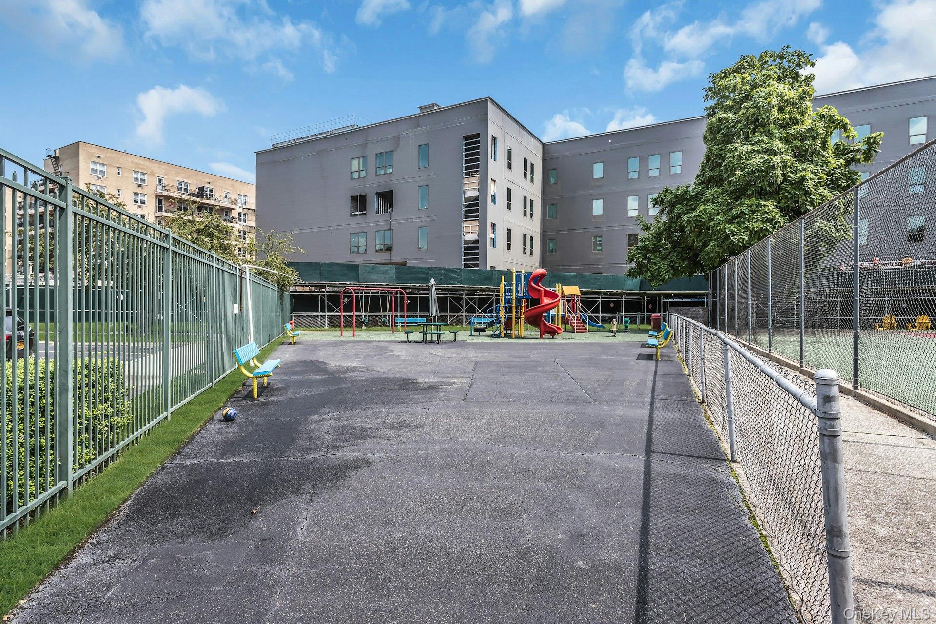 23-55 Bell Boulevard, Unit 1H photo 22