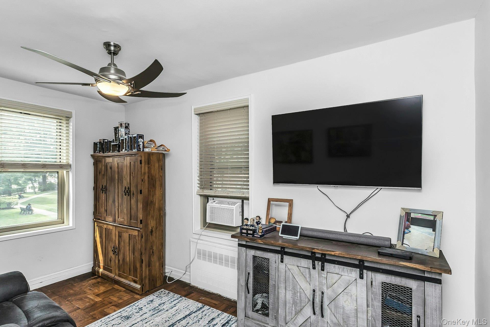 23-55 Bell Boulevard, Unit 1H photo 12