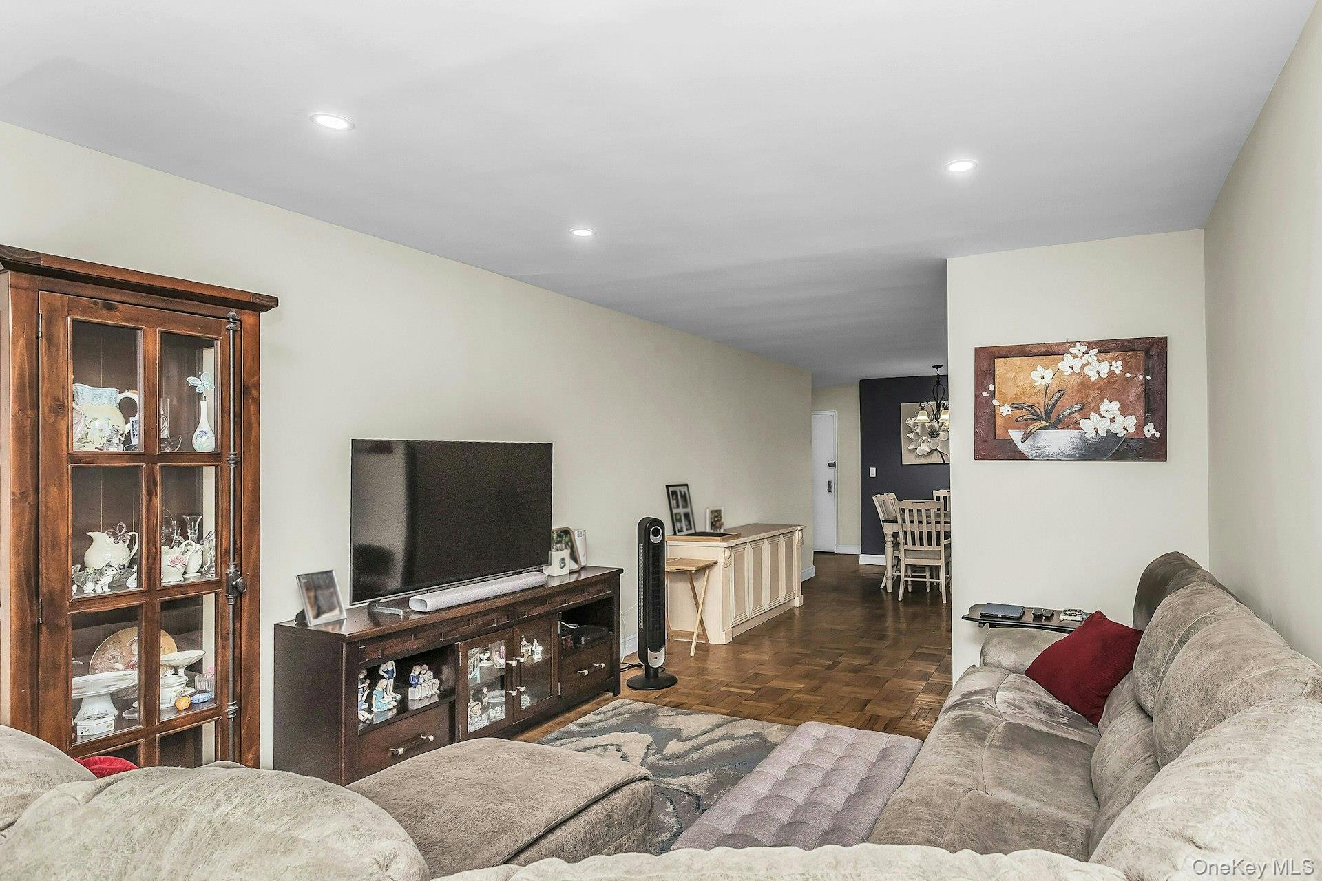 23-55 Bell Boulevard, Unit 1H photo 7