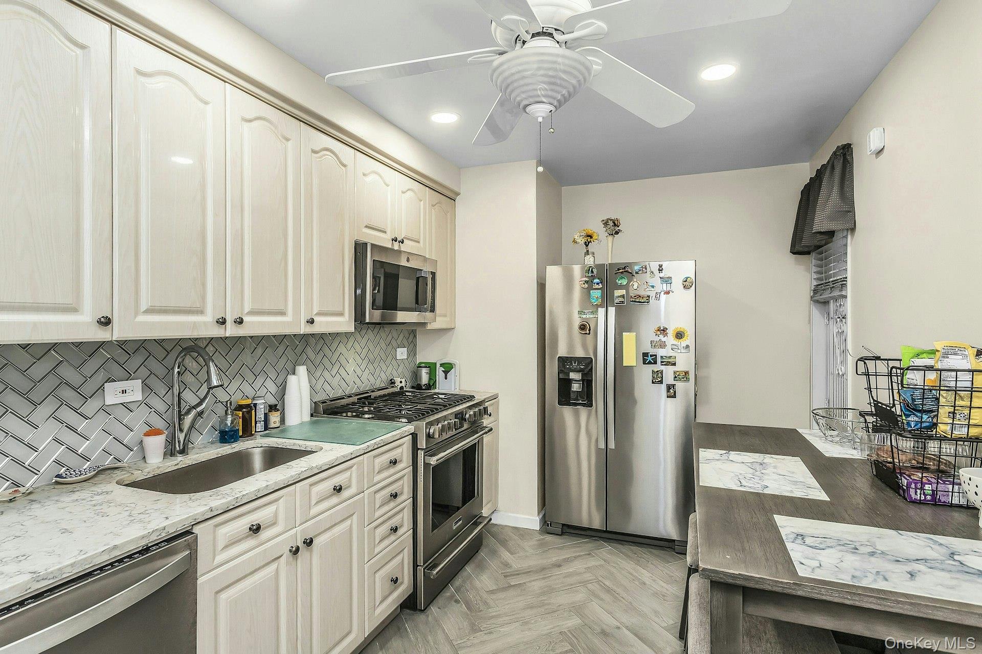 23-55 Bell Boulevard, Unit 1H photo 9