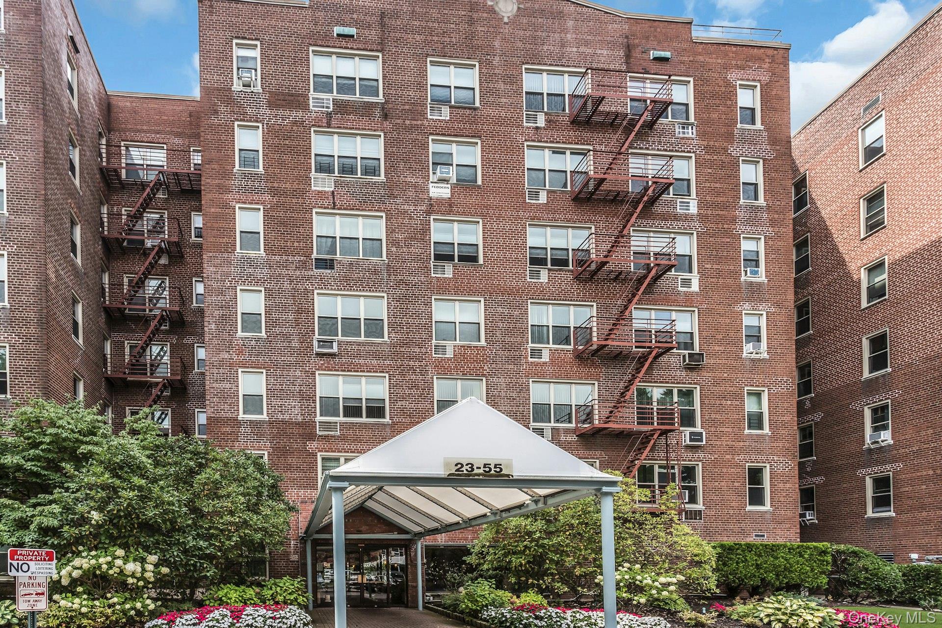 23-55 Bell Boulevard, Unit 1H