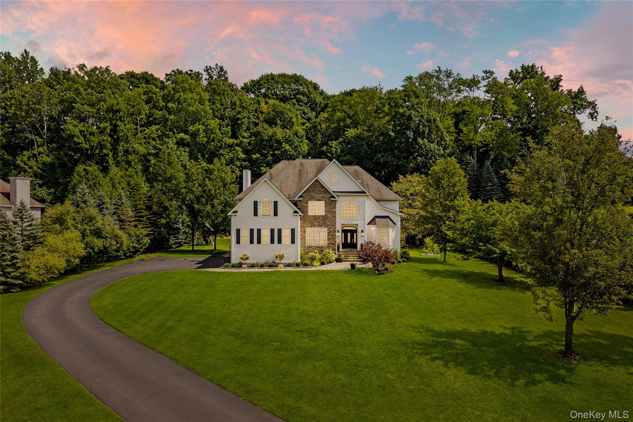 15 W Barrett Hill Road – For Rent photo 2