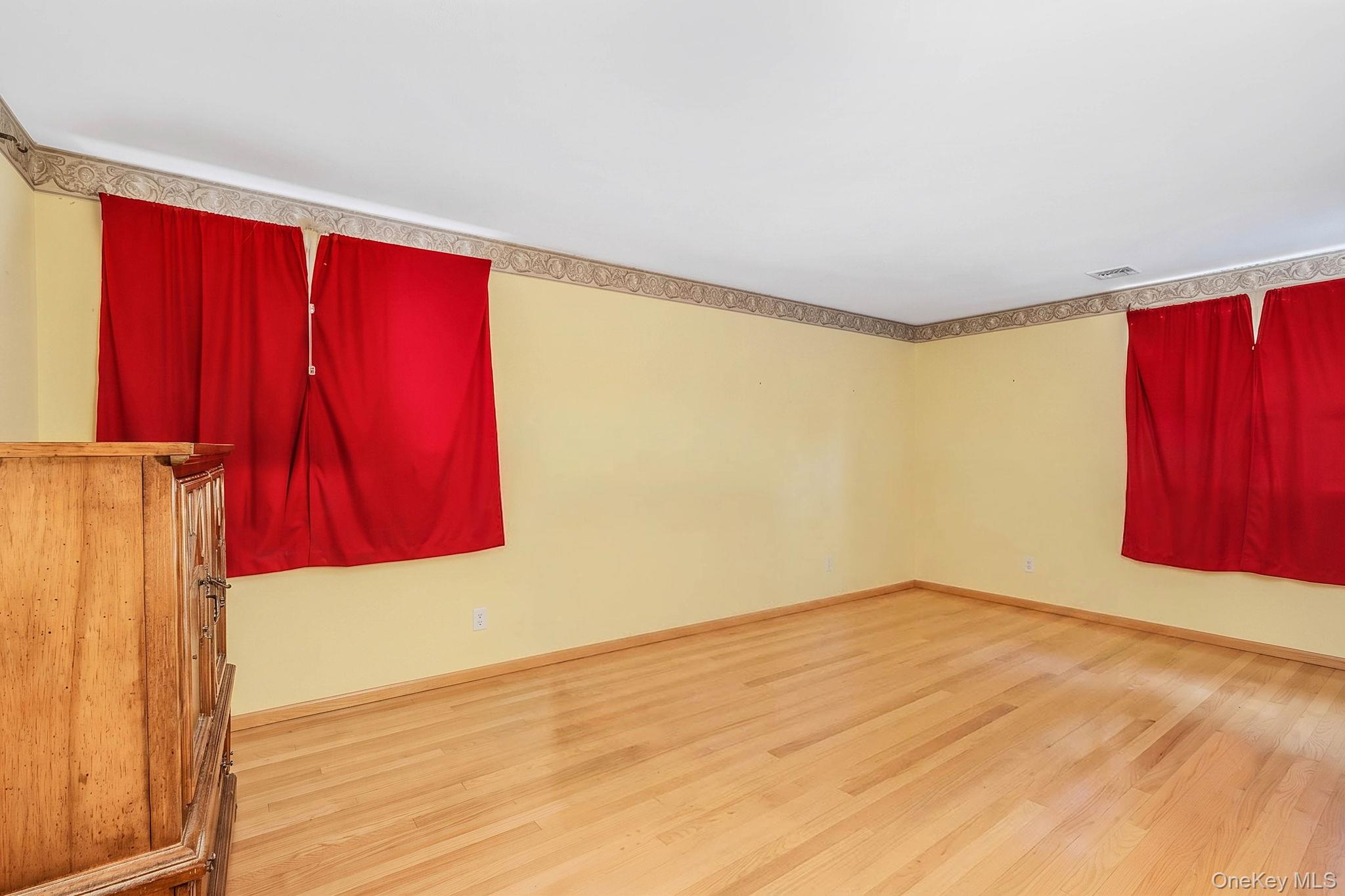 18 Wilson Street – For Sale photo 33