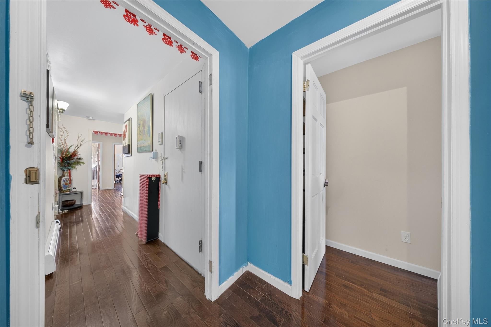 138-10 35th Avenue, Unit 5 photo 2