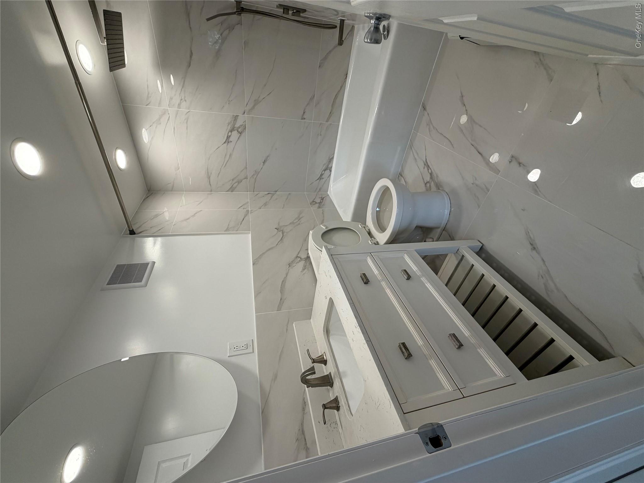 23 Mansion Avenue, Unit 1 photo 6