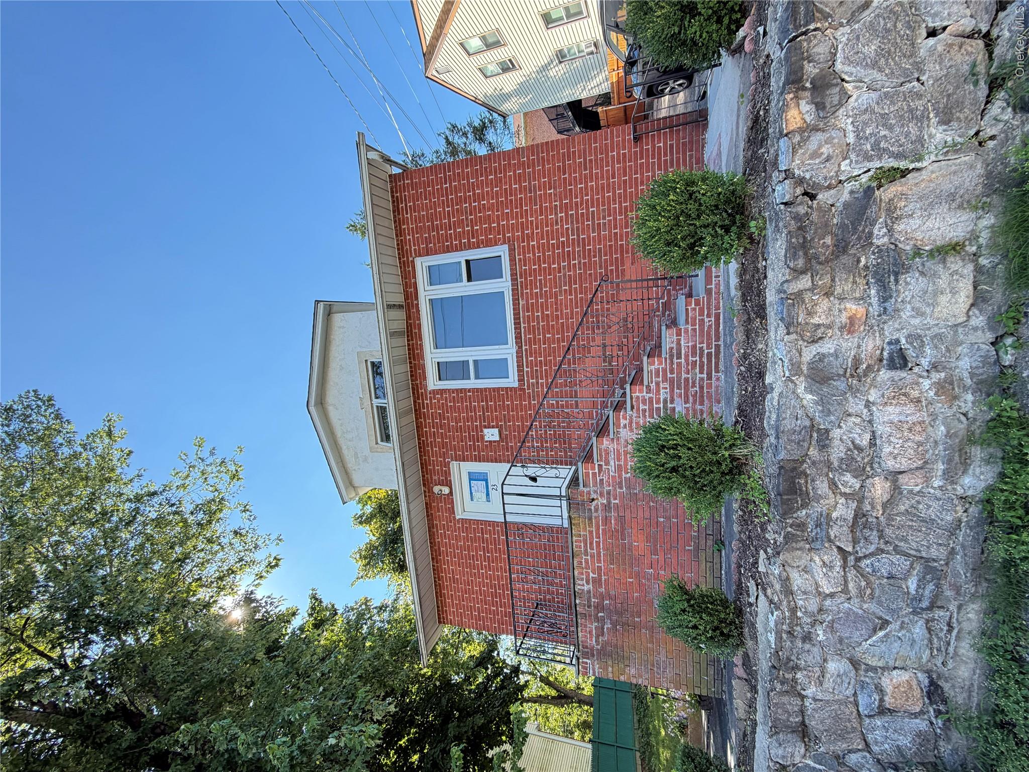 23 Mansion Avenue, Unit 1